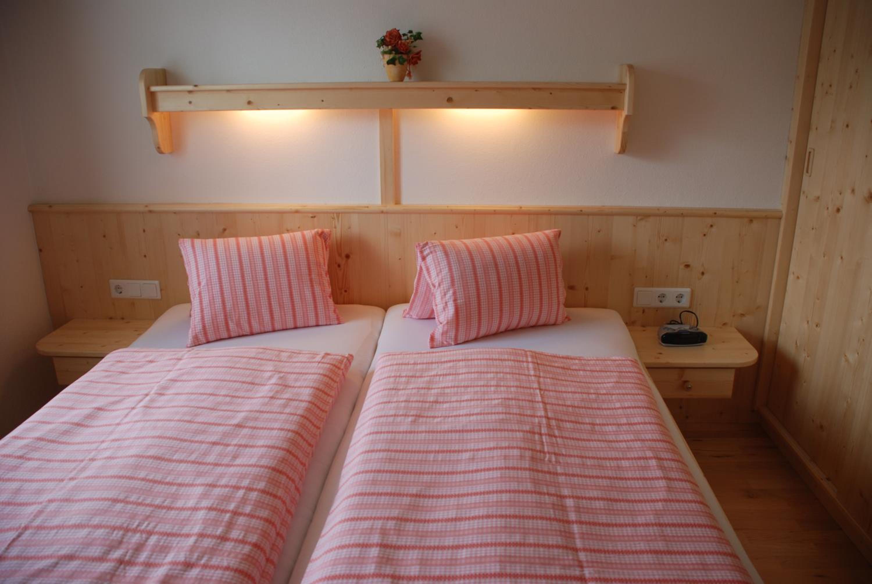 Double Room - Photo 6