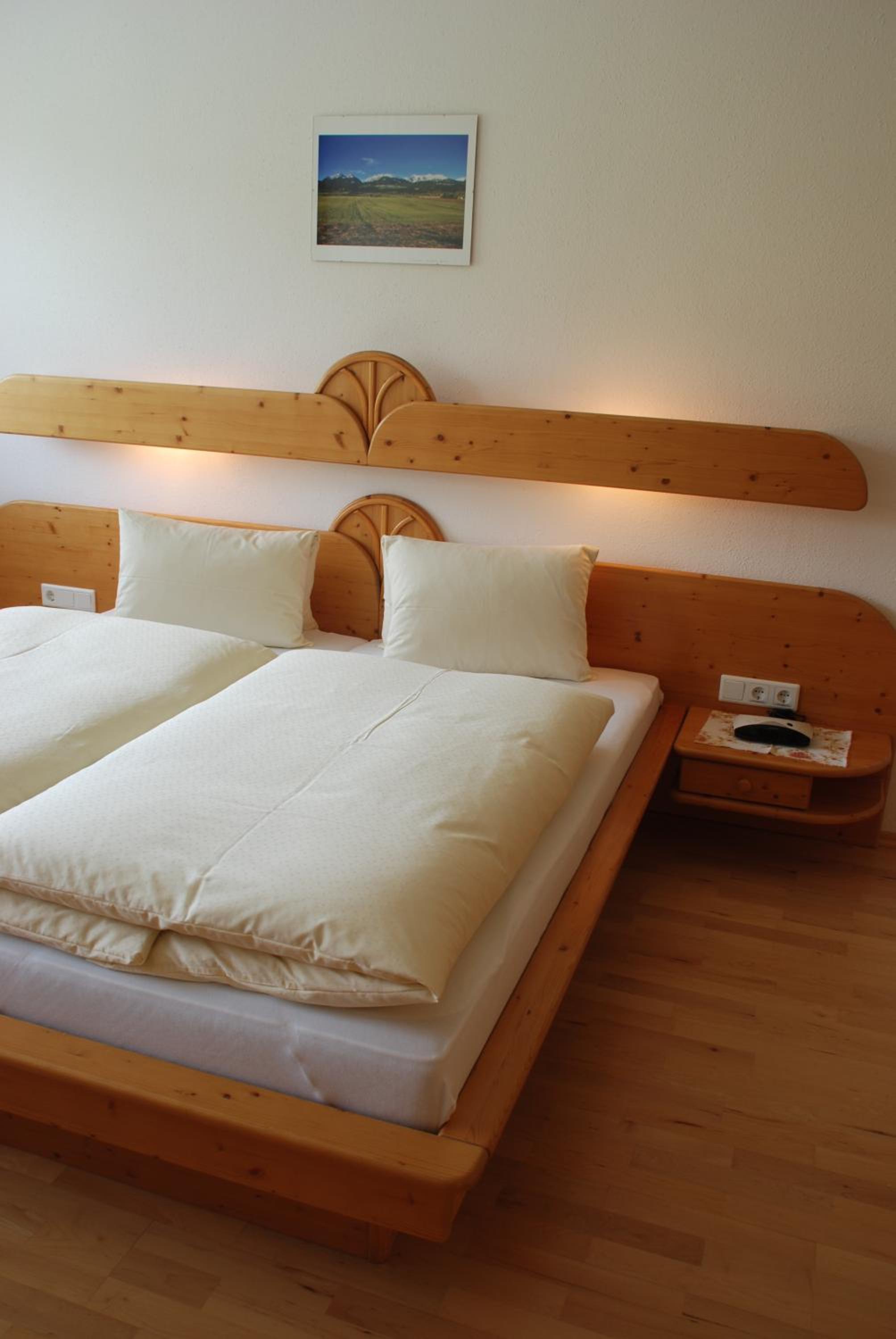 Double Room with Balcony - Photo 3