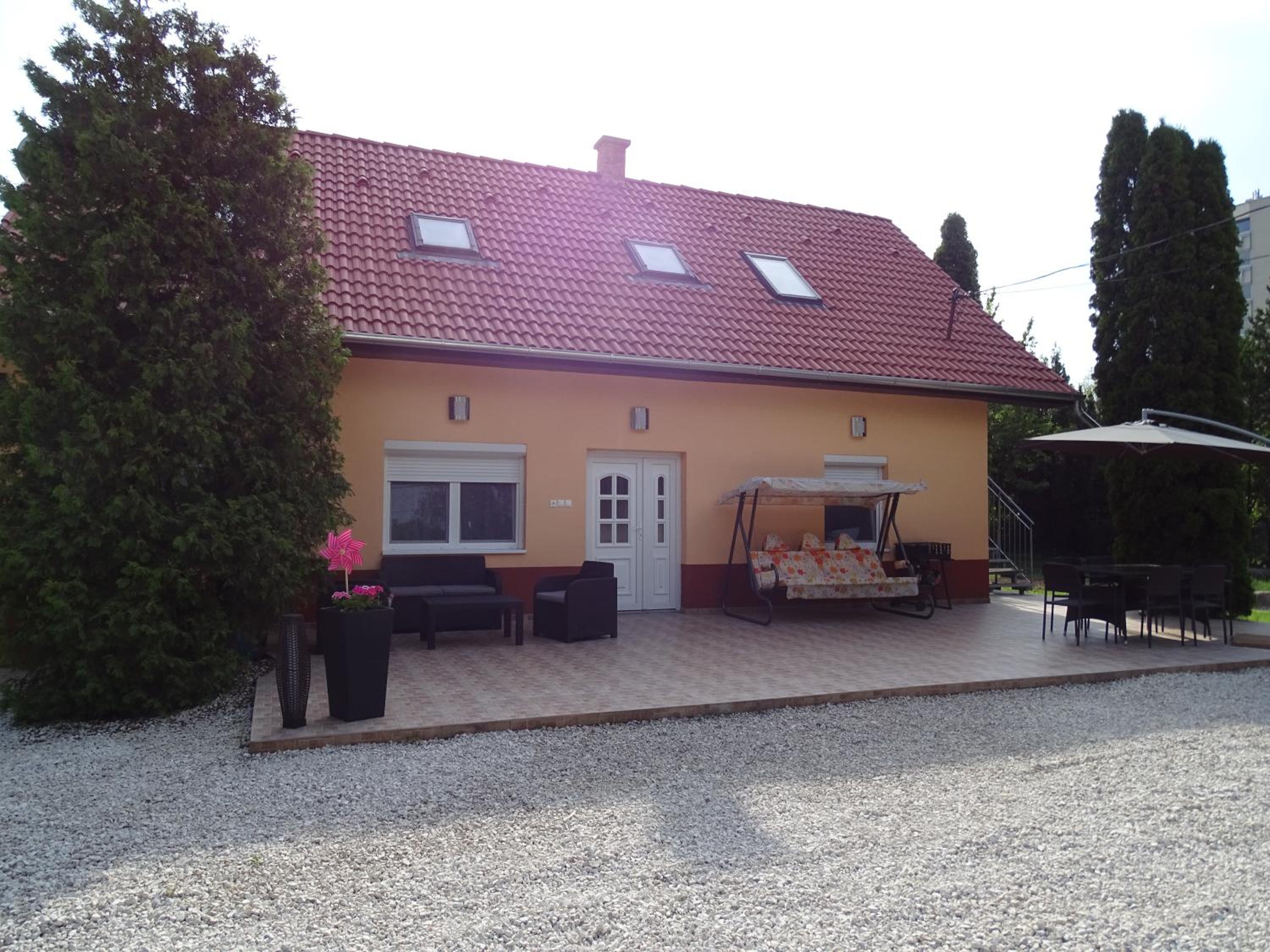 Two-Bedroom Apartment - Photo 24