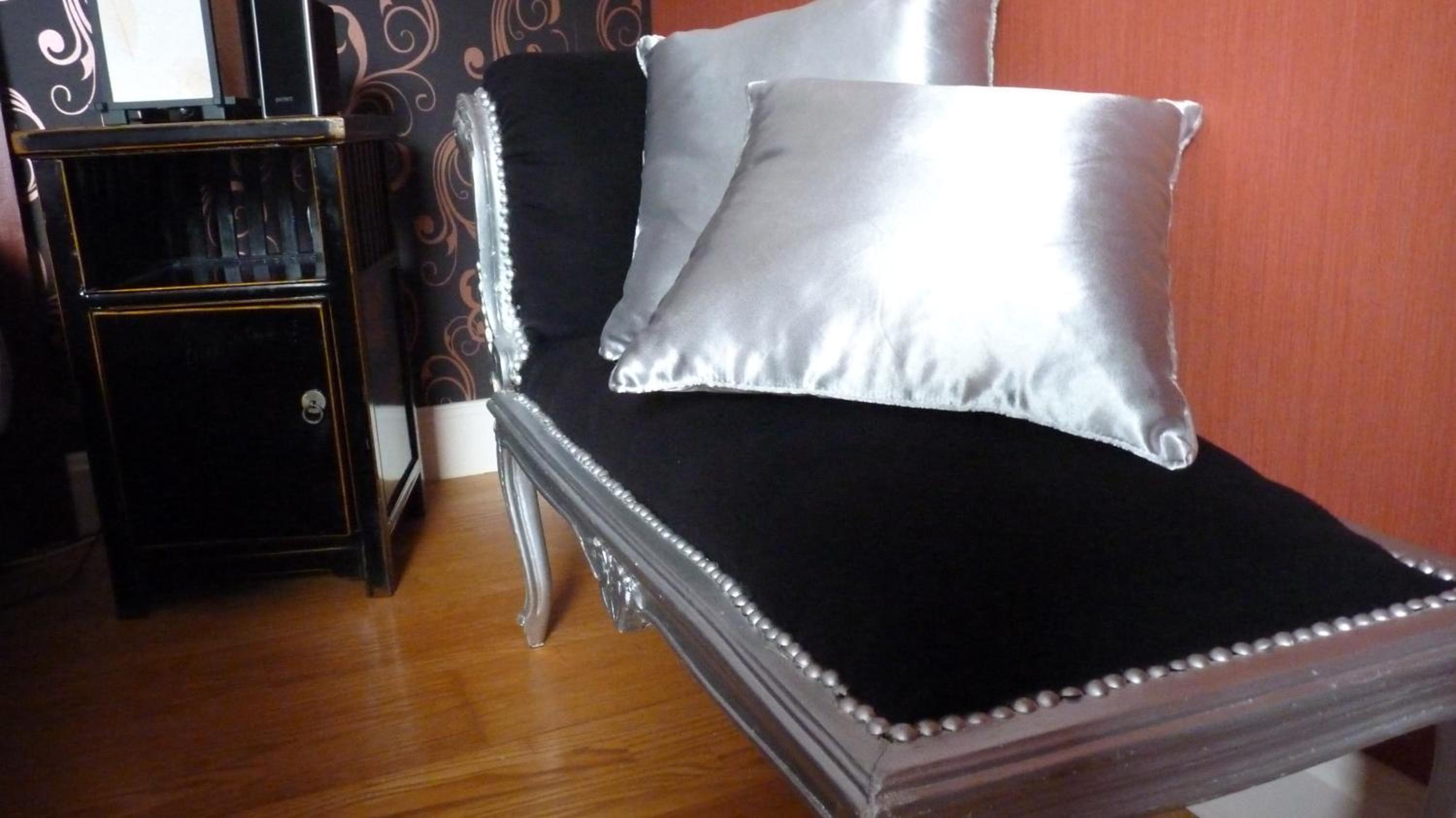 Deluxe Suite - Photo 5