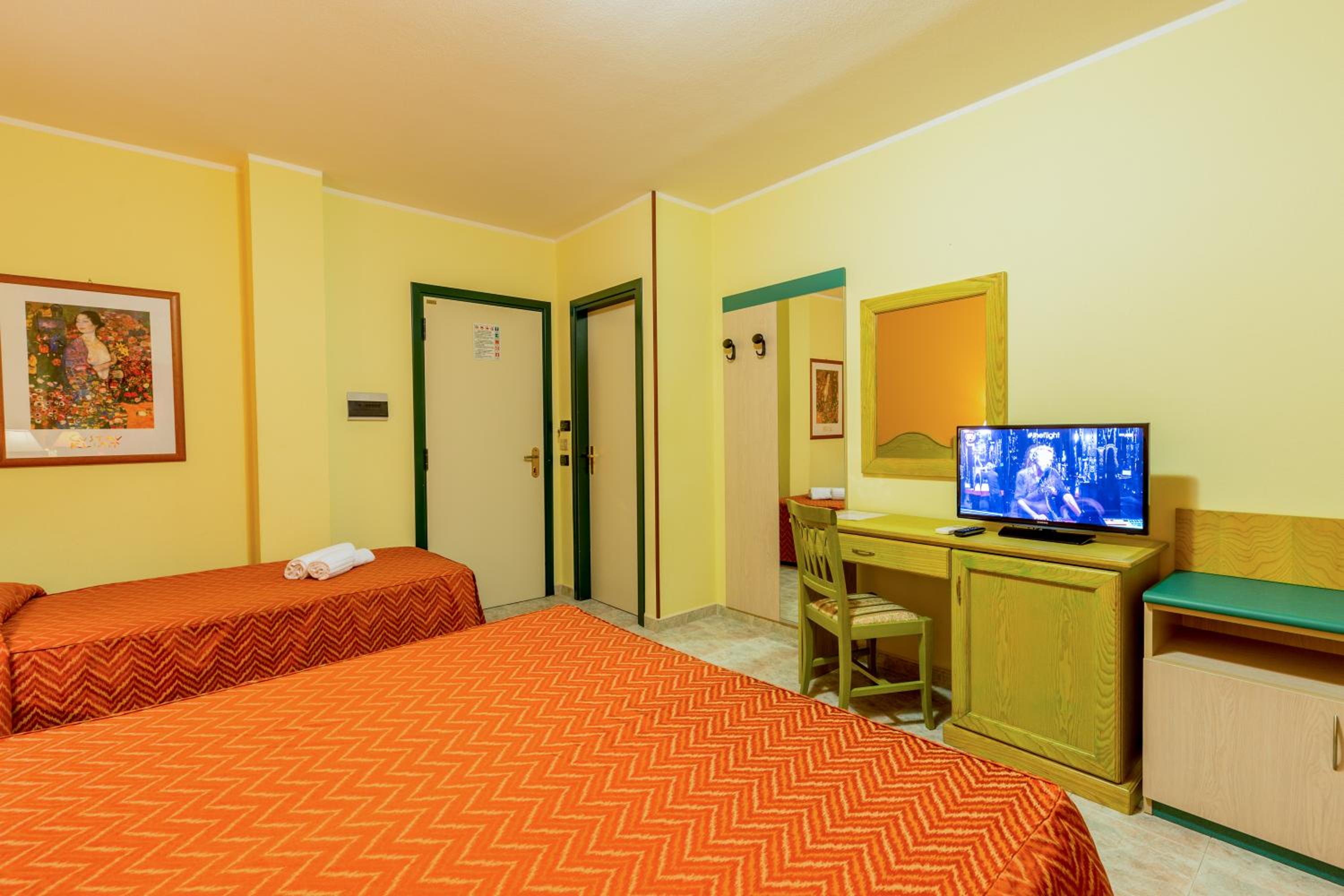 Triple Room - Photo 4