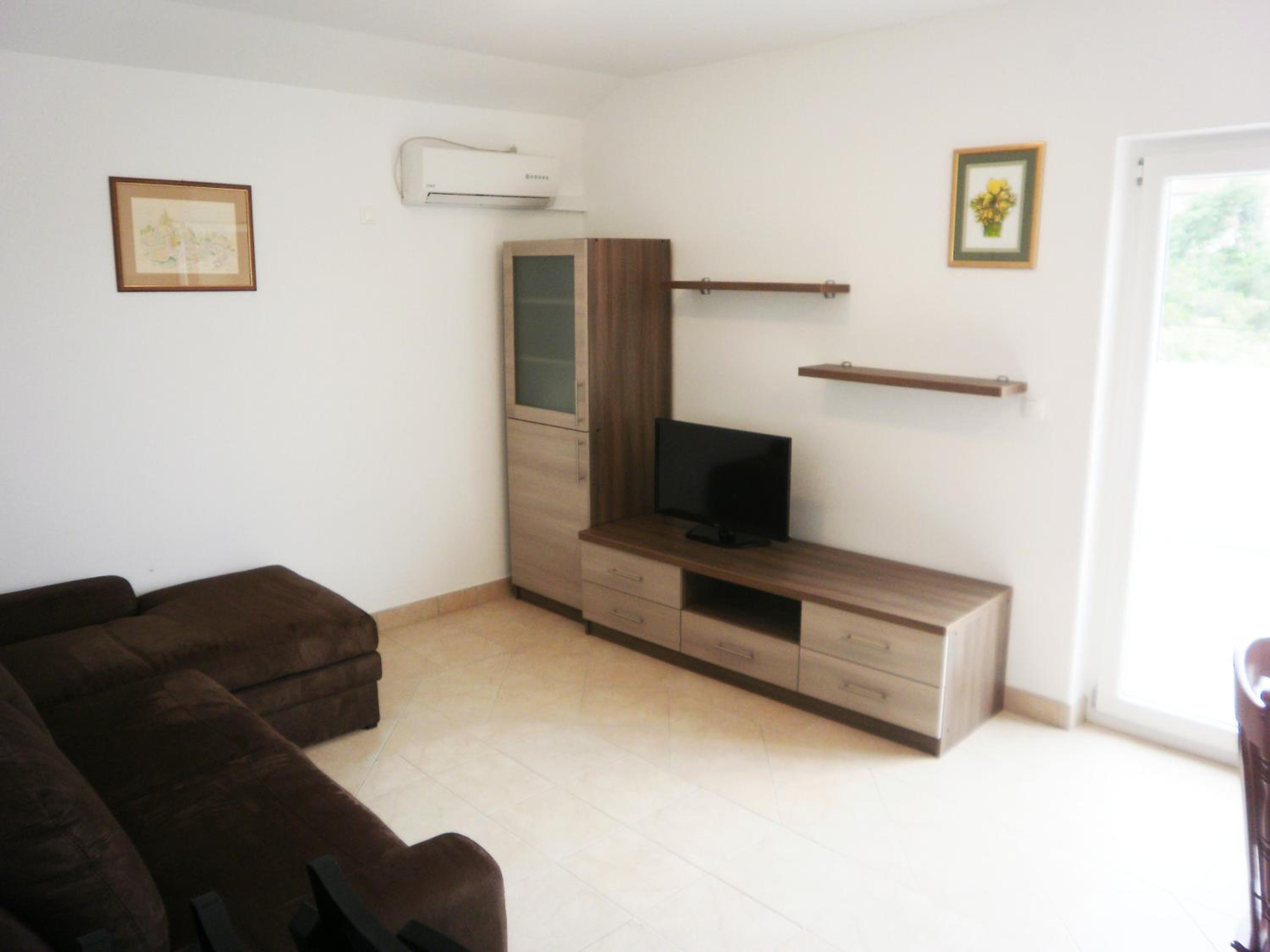 Apartment photo 3
