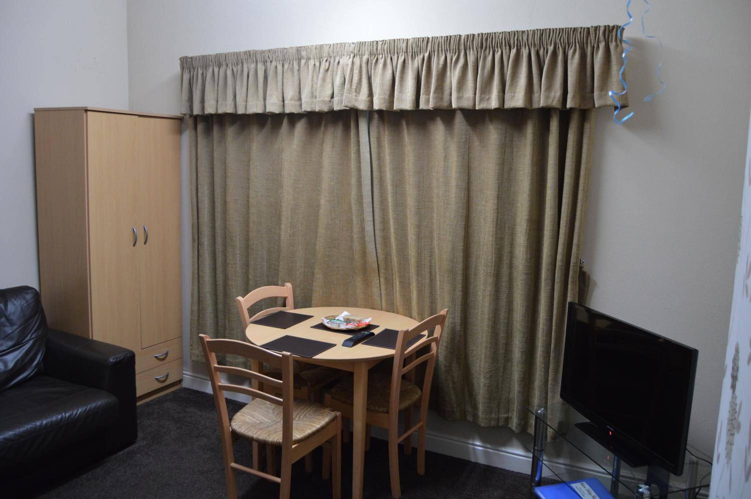 Apartment - Photo 2