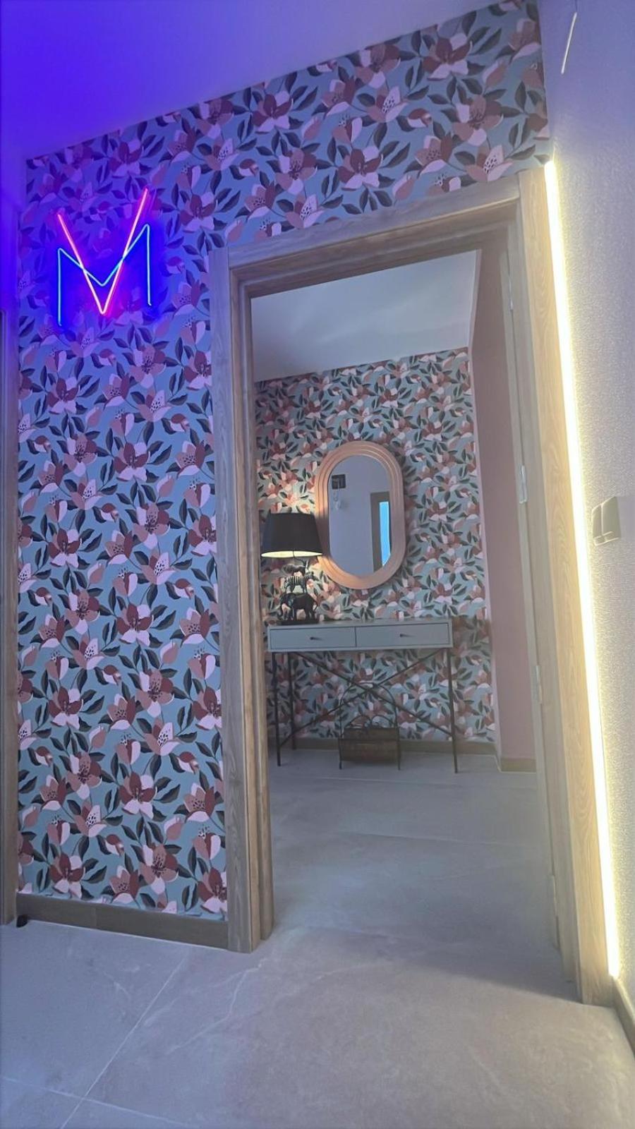 One-Bedroom Apartment with Balcony