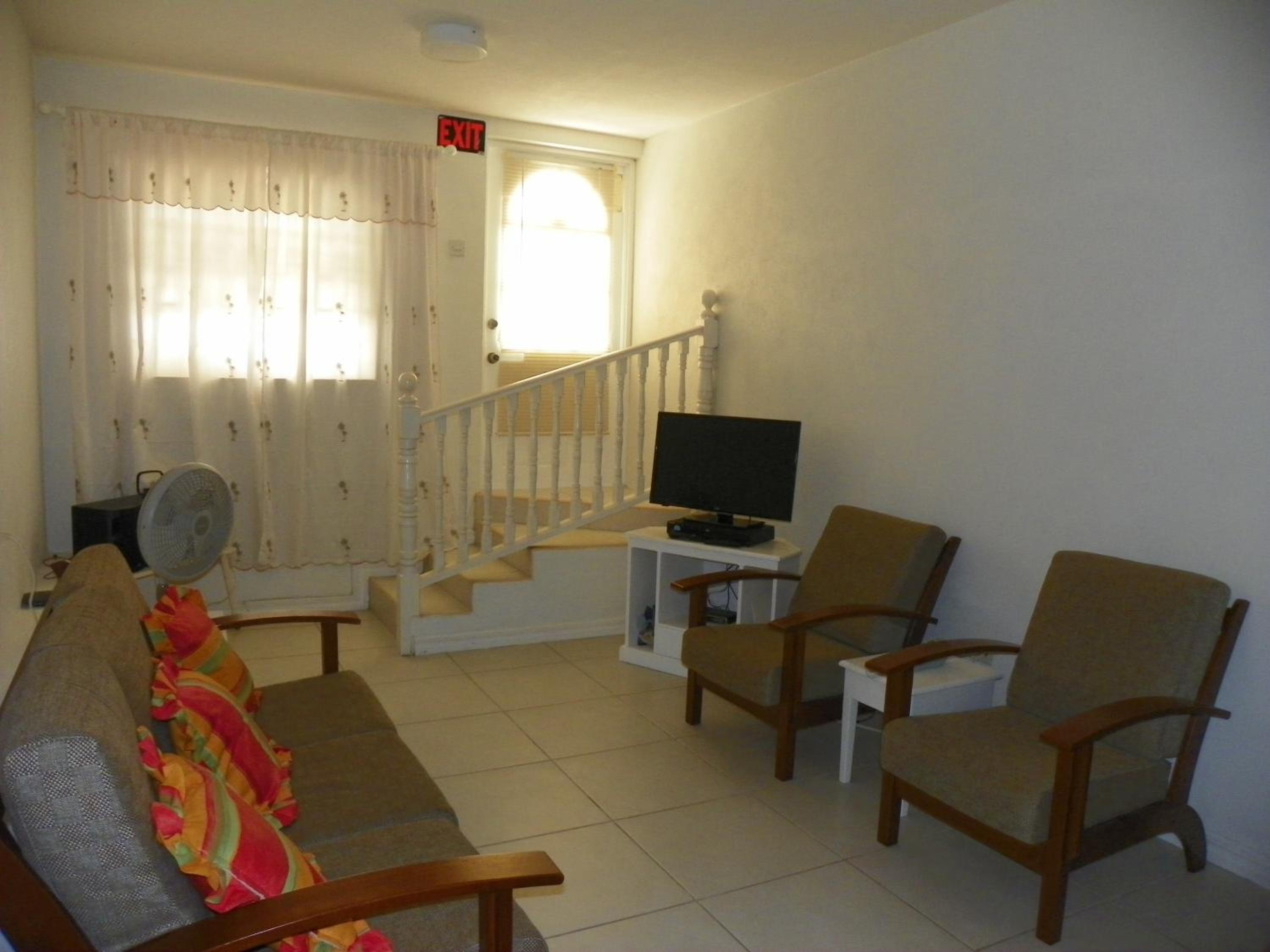 Apartment photo 2