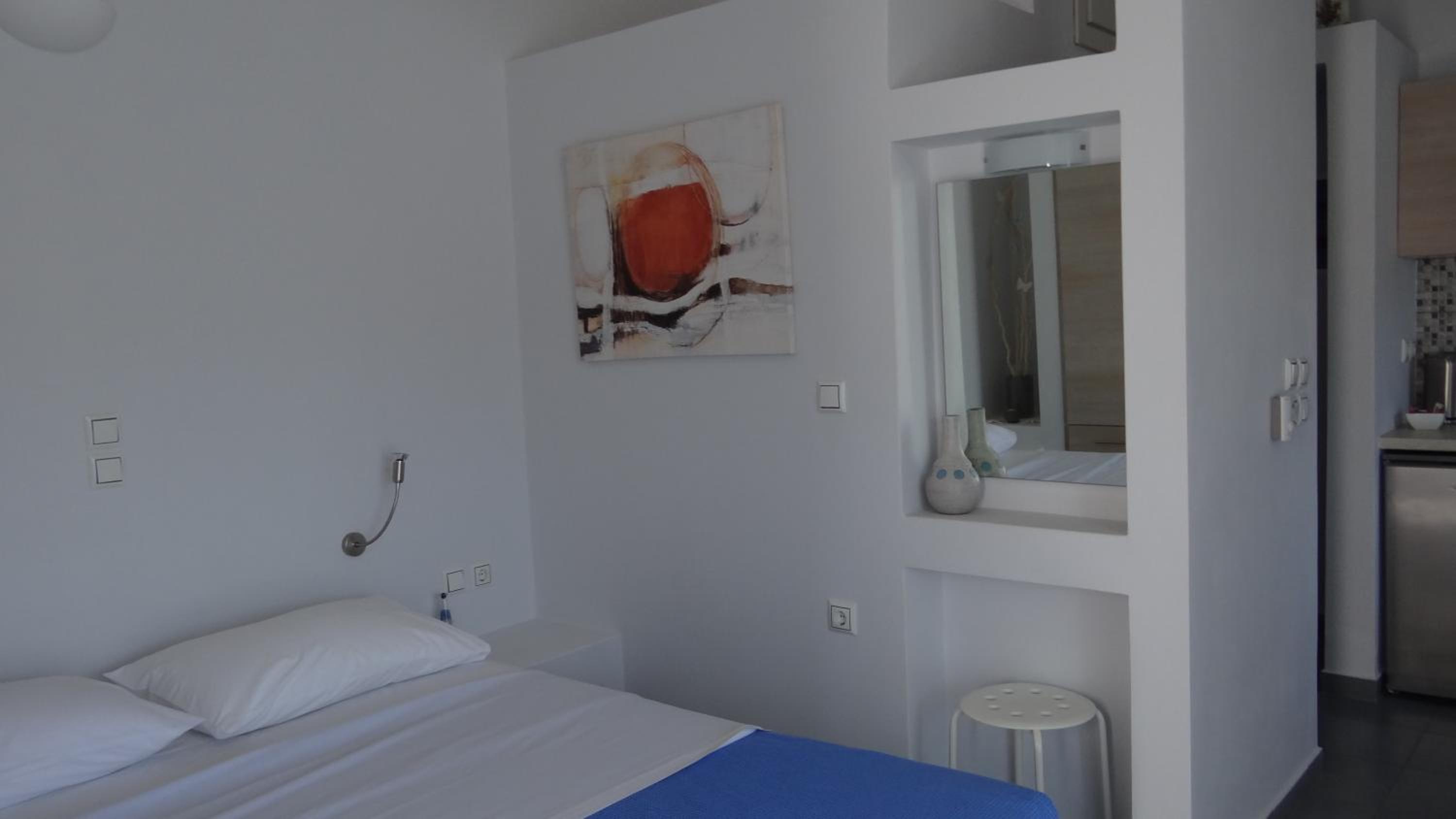 Deluxe Double Room with Balcony and Sea View photo 1