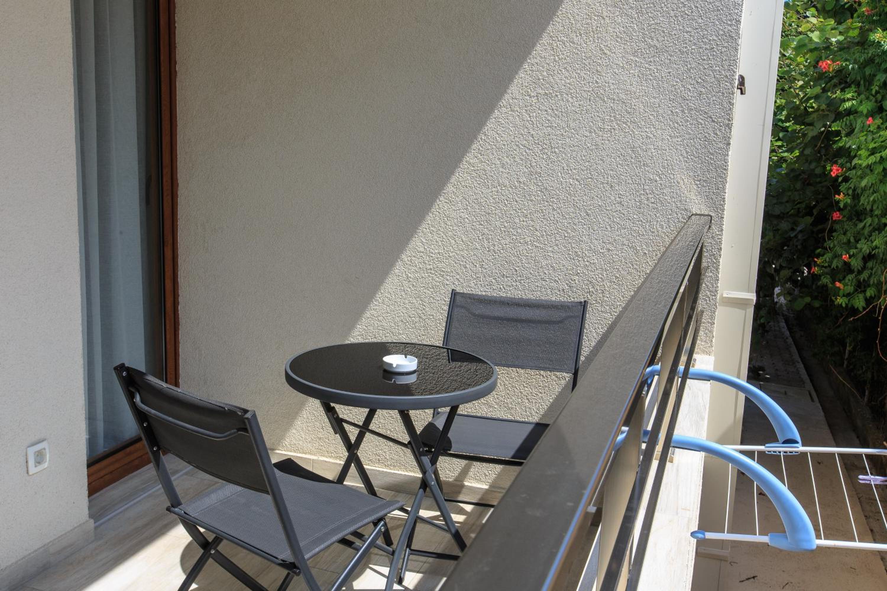 Studio with Terrace photo 3