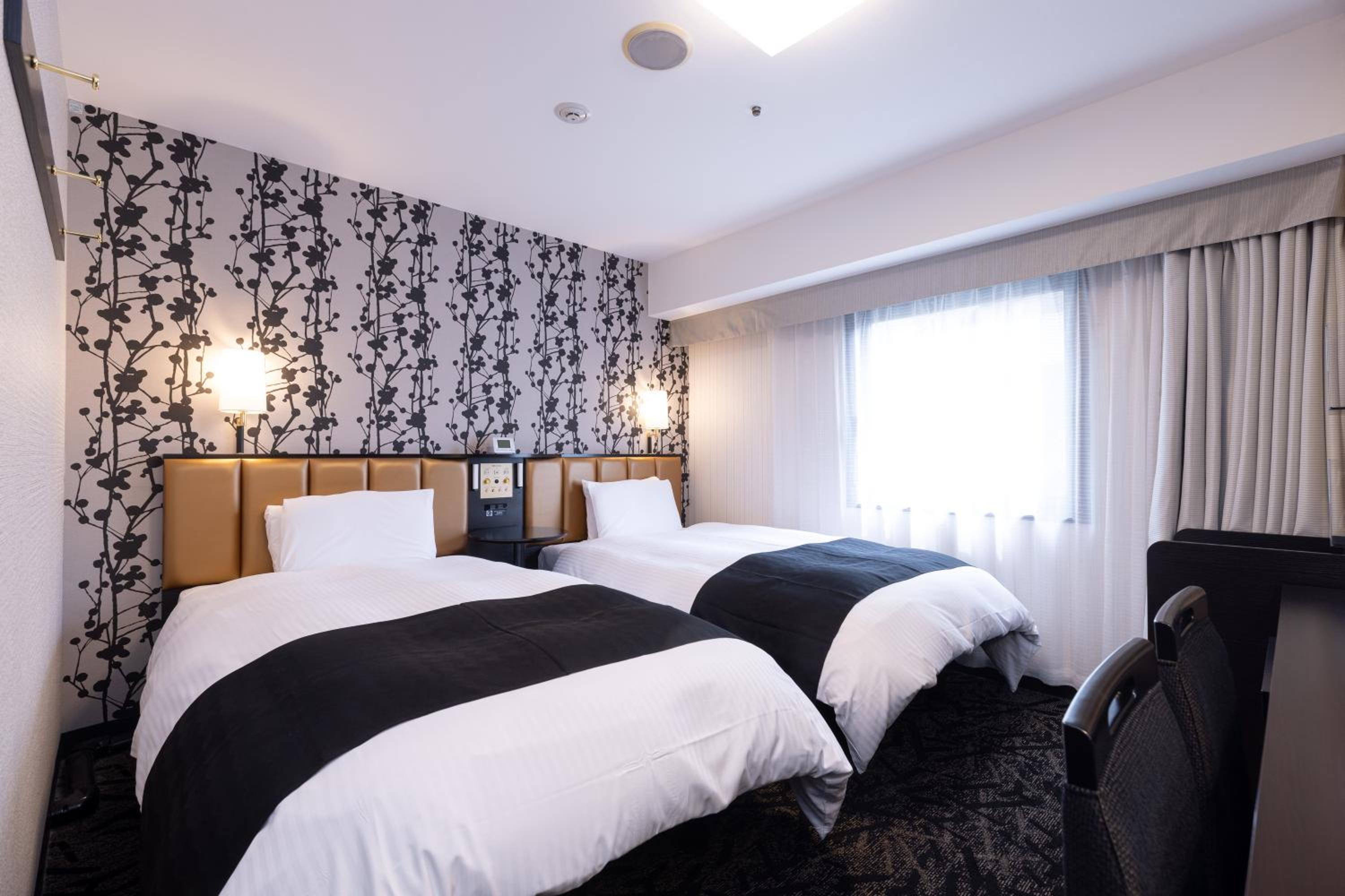 Twin Room with Fitness Access - Non-Smoking - Photo 12