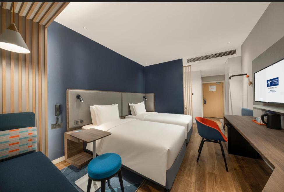 Standard Twin Room - Non-Smoking - Photo 1
