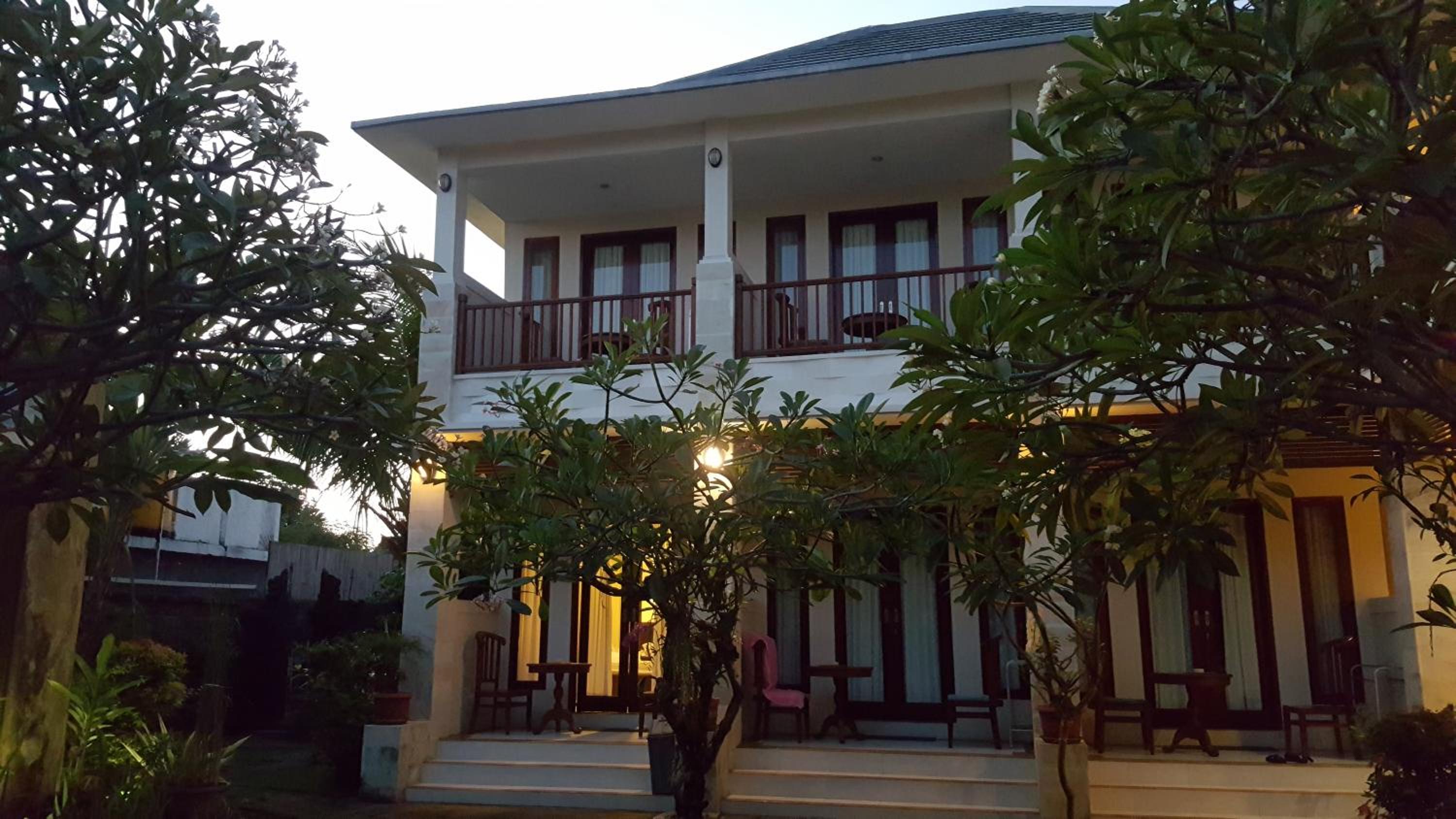 Double or Twin Room with Air-Conditioning - Photo 7