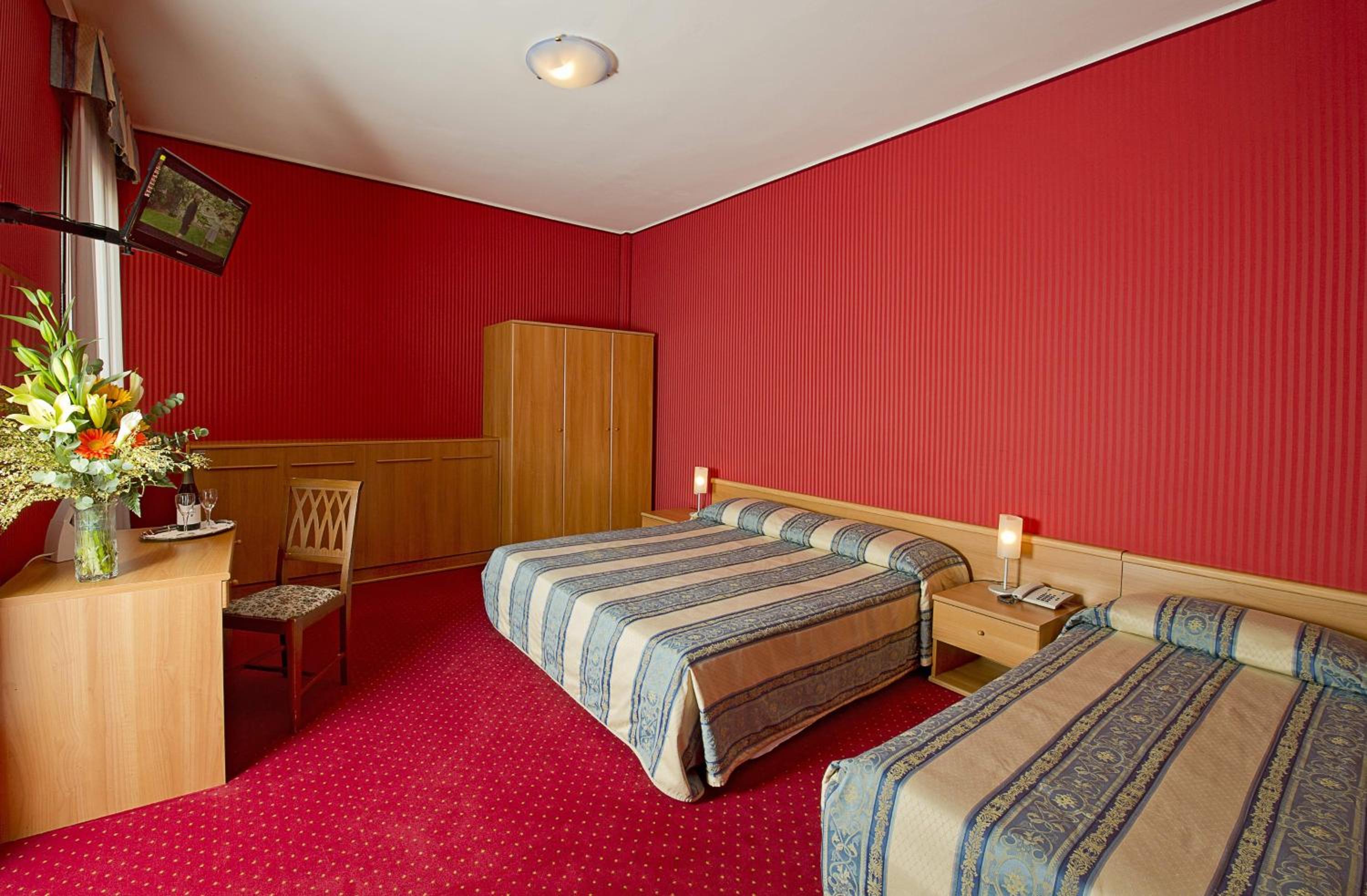 Quadruple Room photo 3