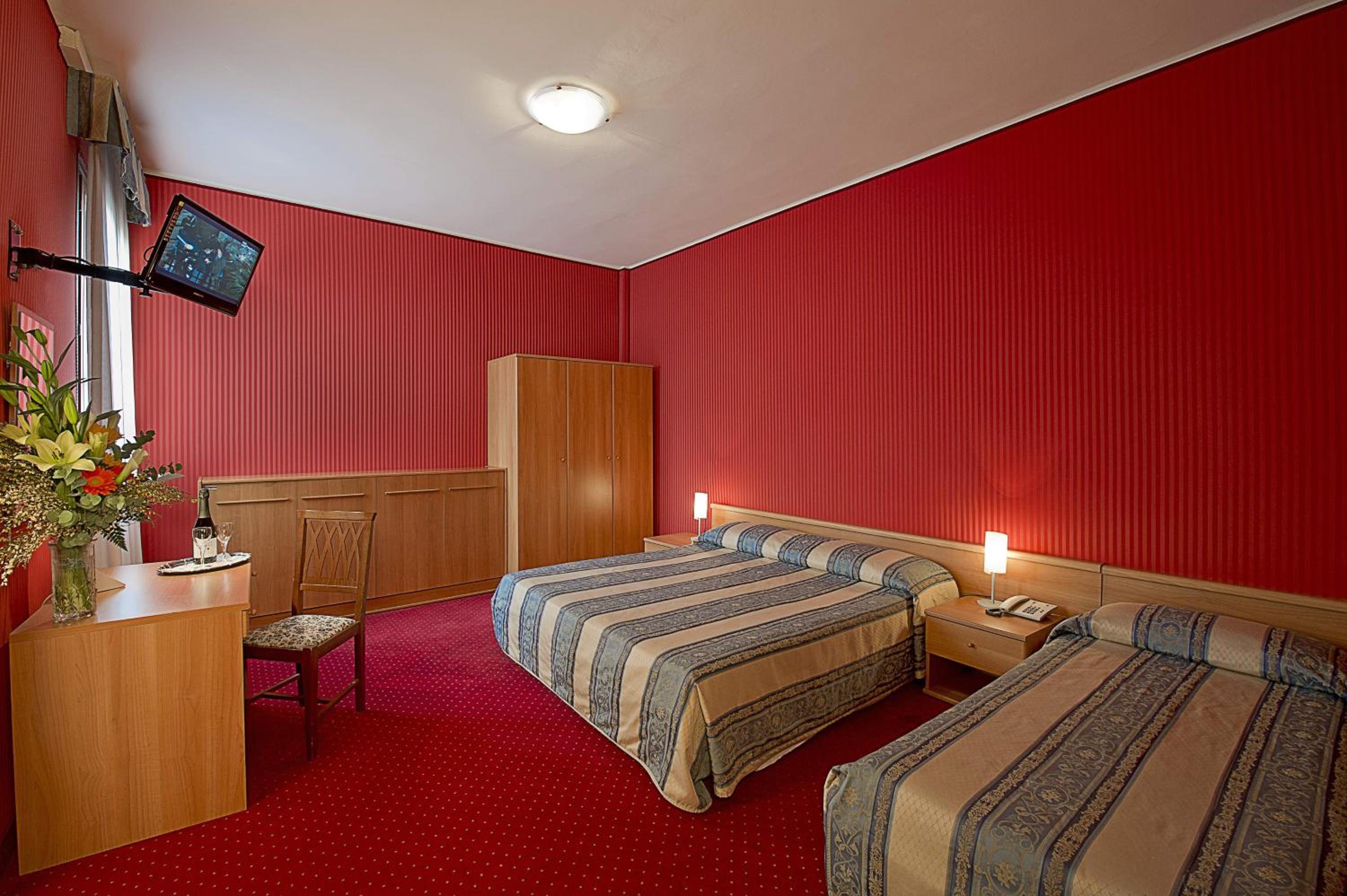 Quadruple Room photo 1