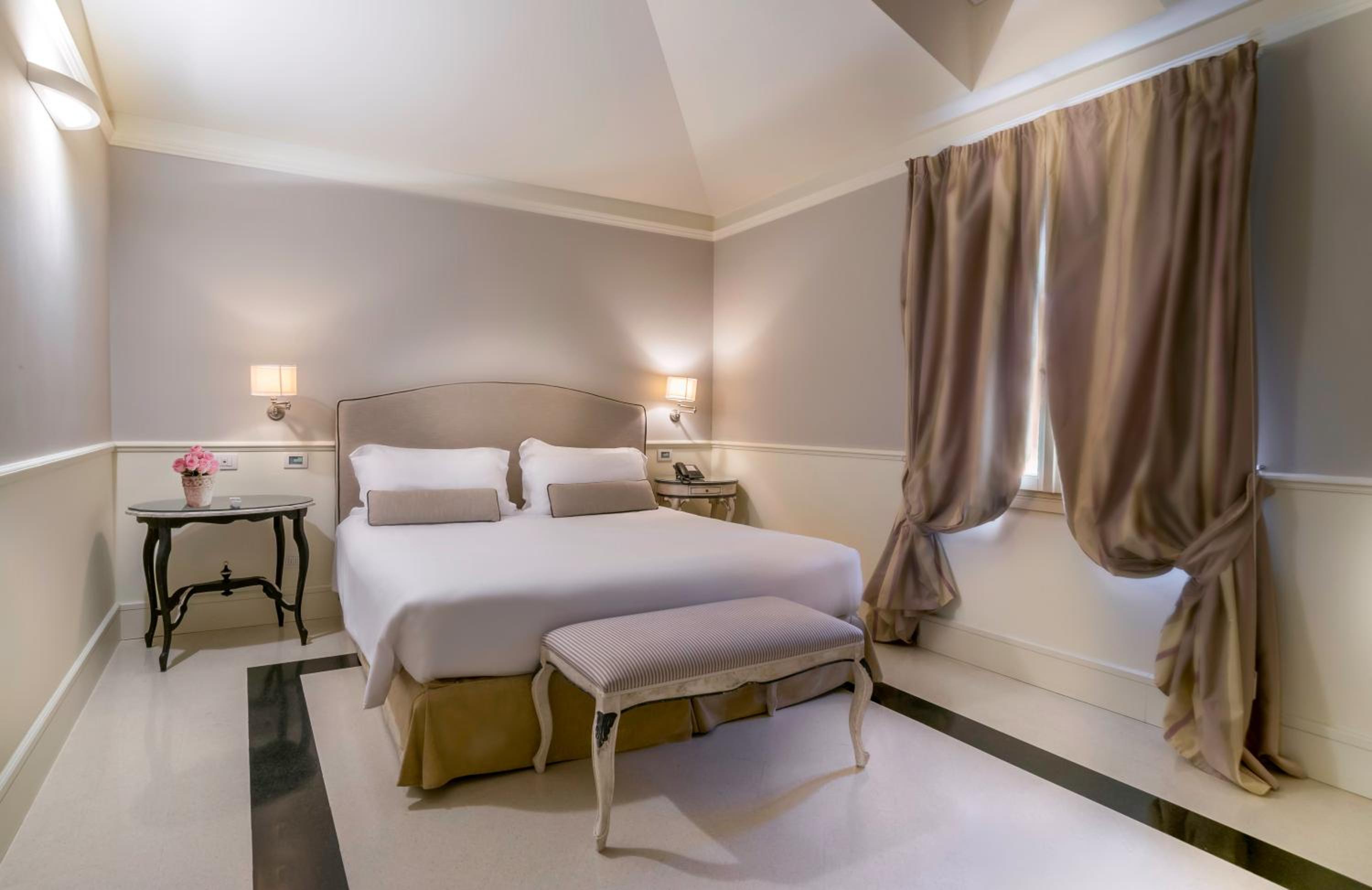 Classic Double Room - Photo 2