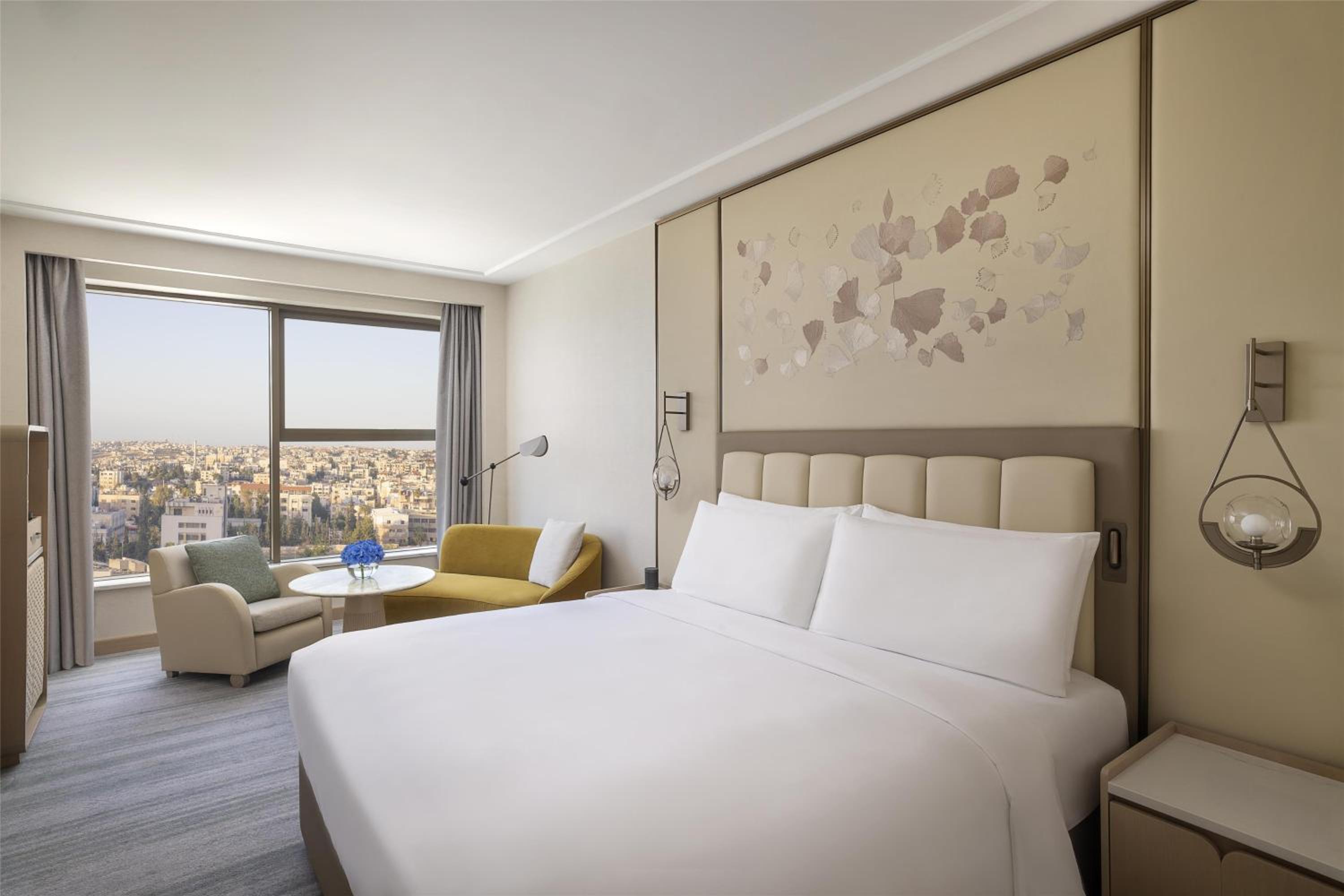 Premium King Room - Photo 1