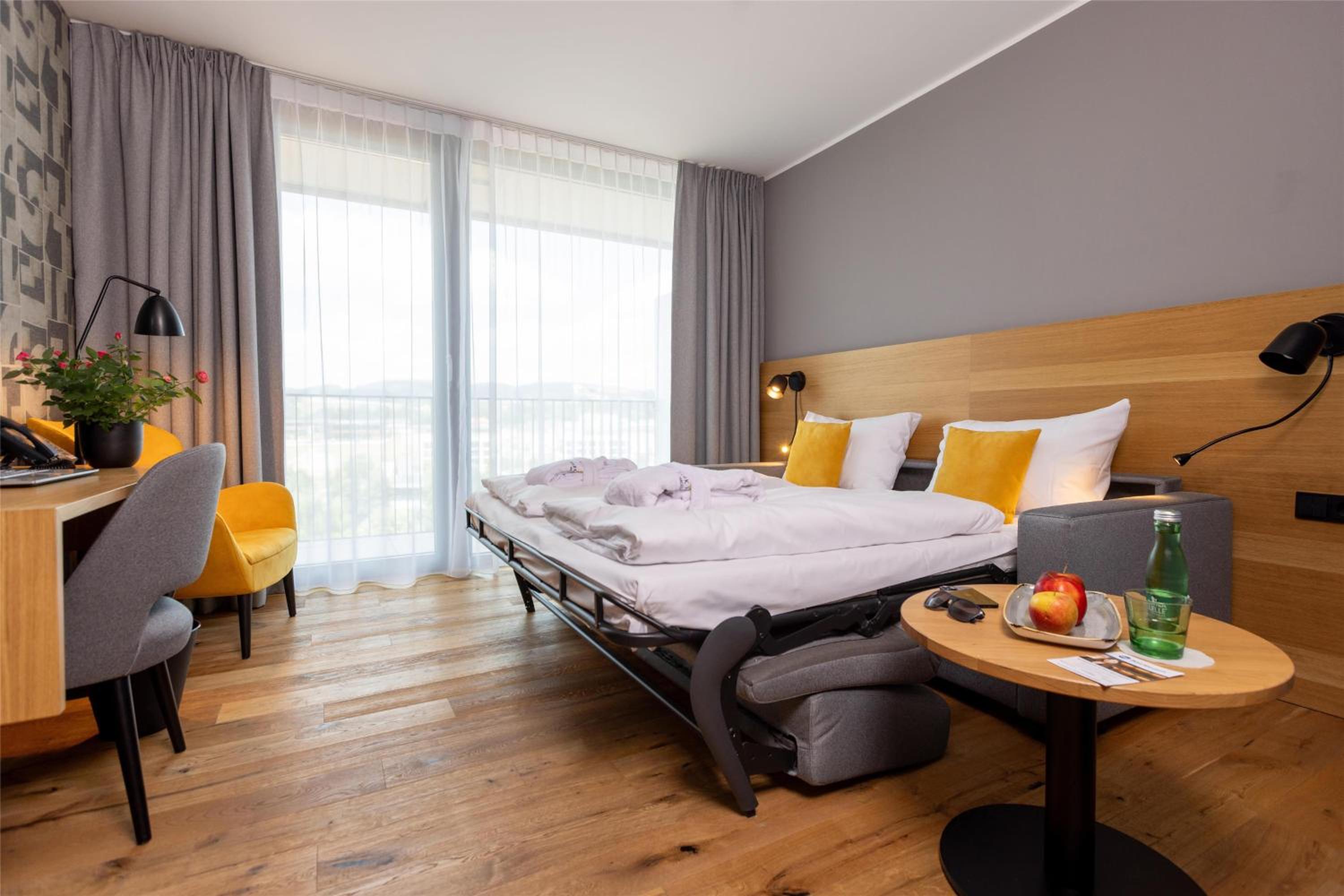 Family Room with Two Single Beds and Sofa Bed - Disability Access/Balcony - Photo 14