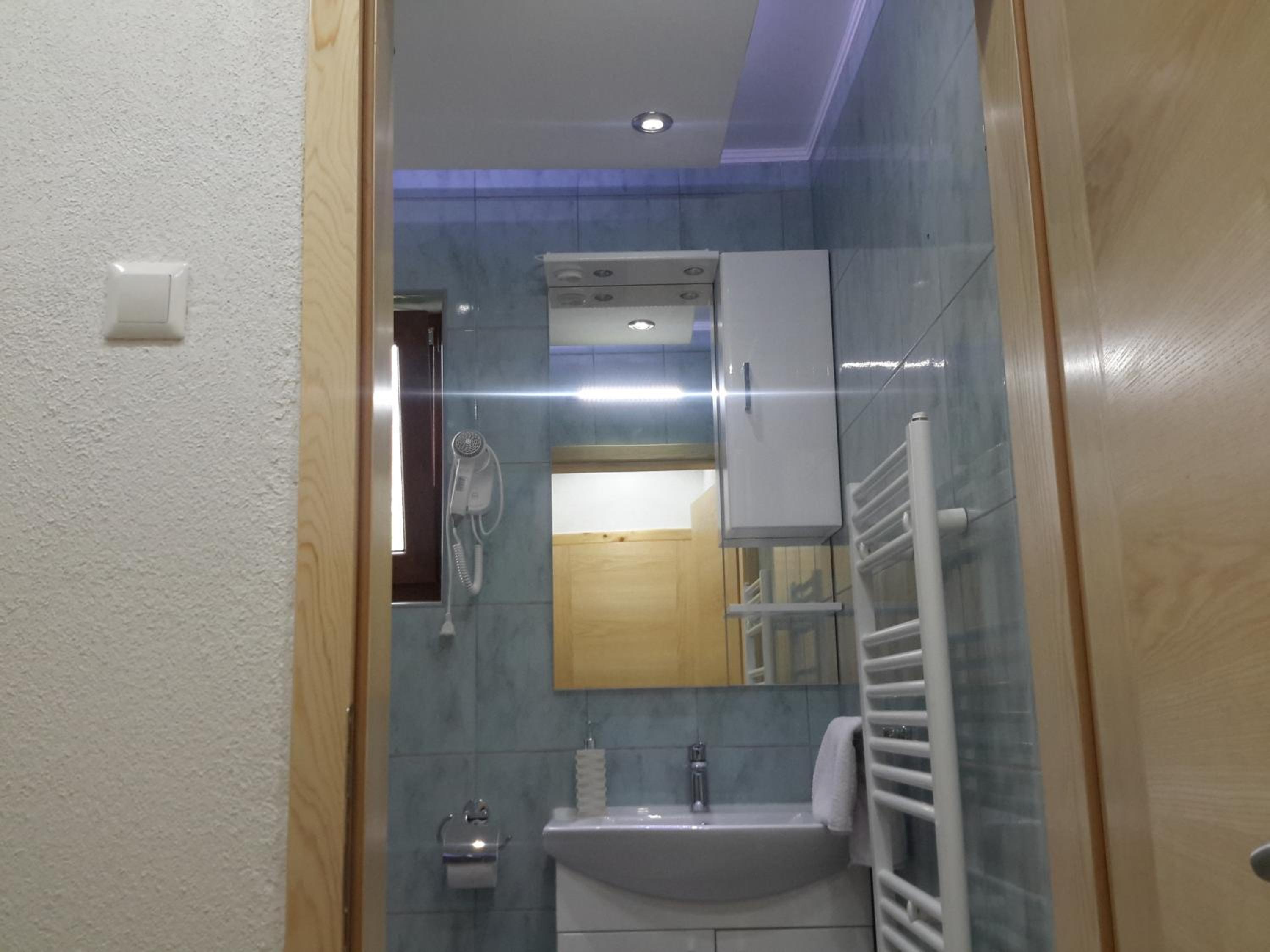 Superior Triple Room - Photo 5