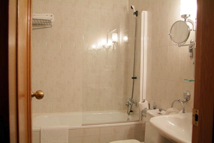 Habitación Doble o con Dos Camas