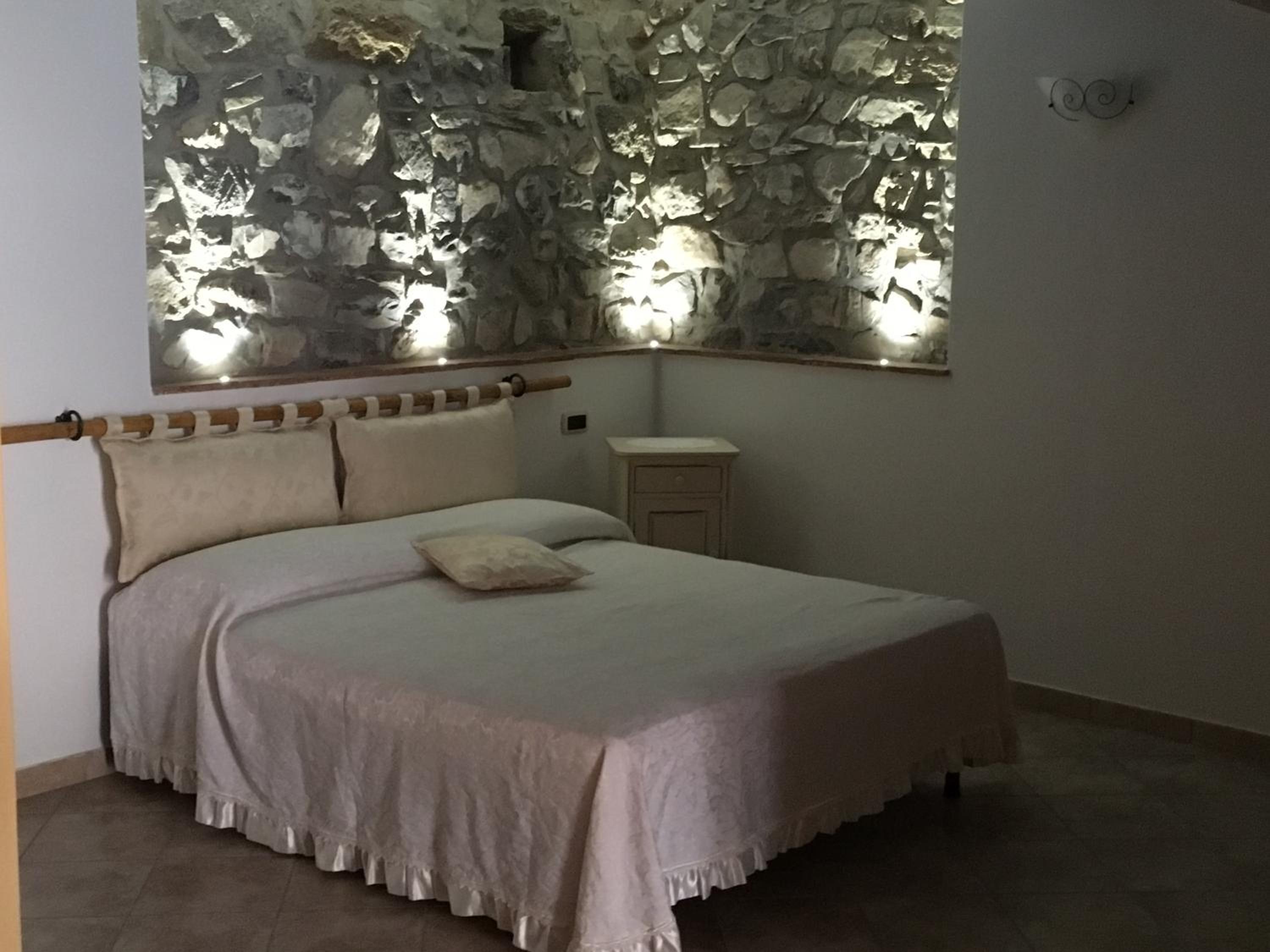 Triple Room with Private Bathroom photo 2
