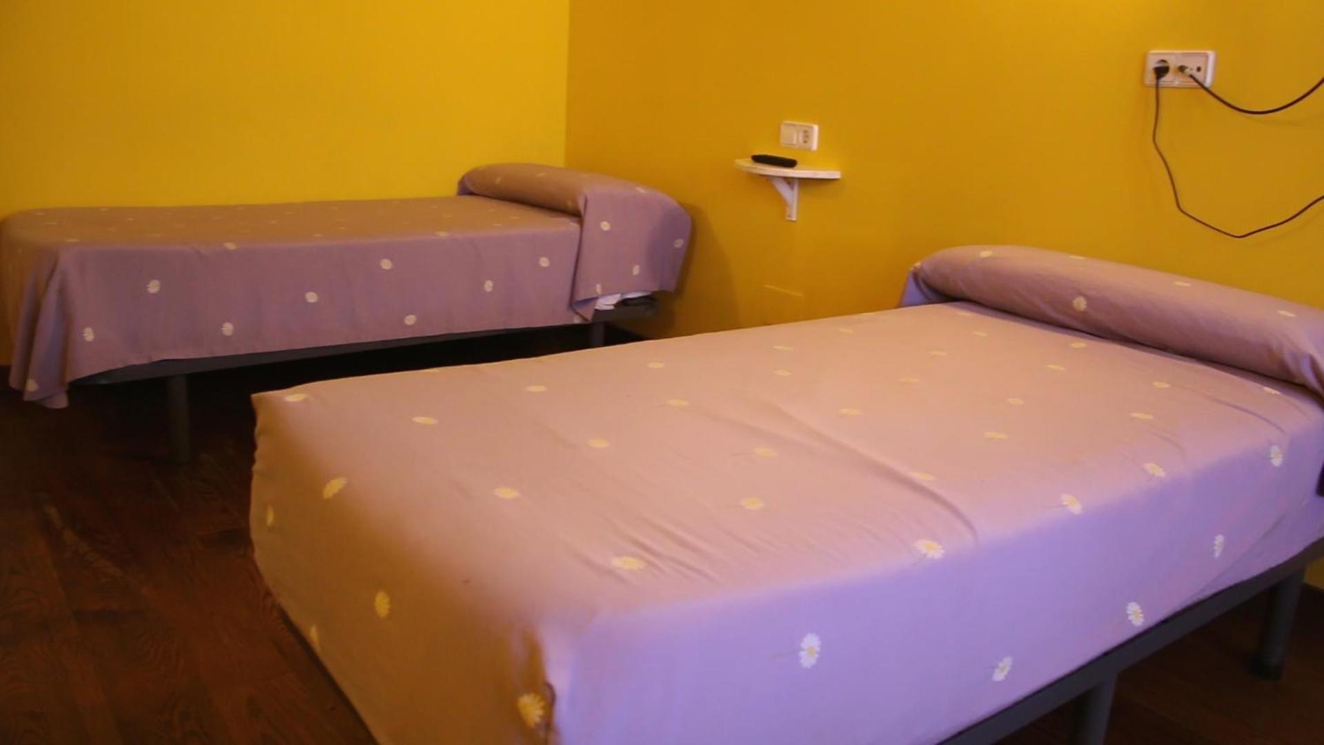 Quadruple Room with Private Bathroom photo 3