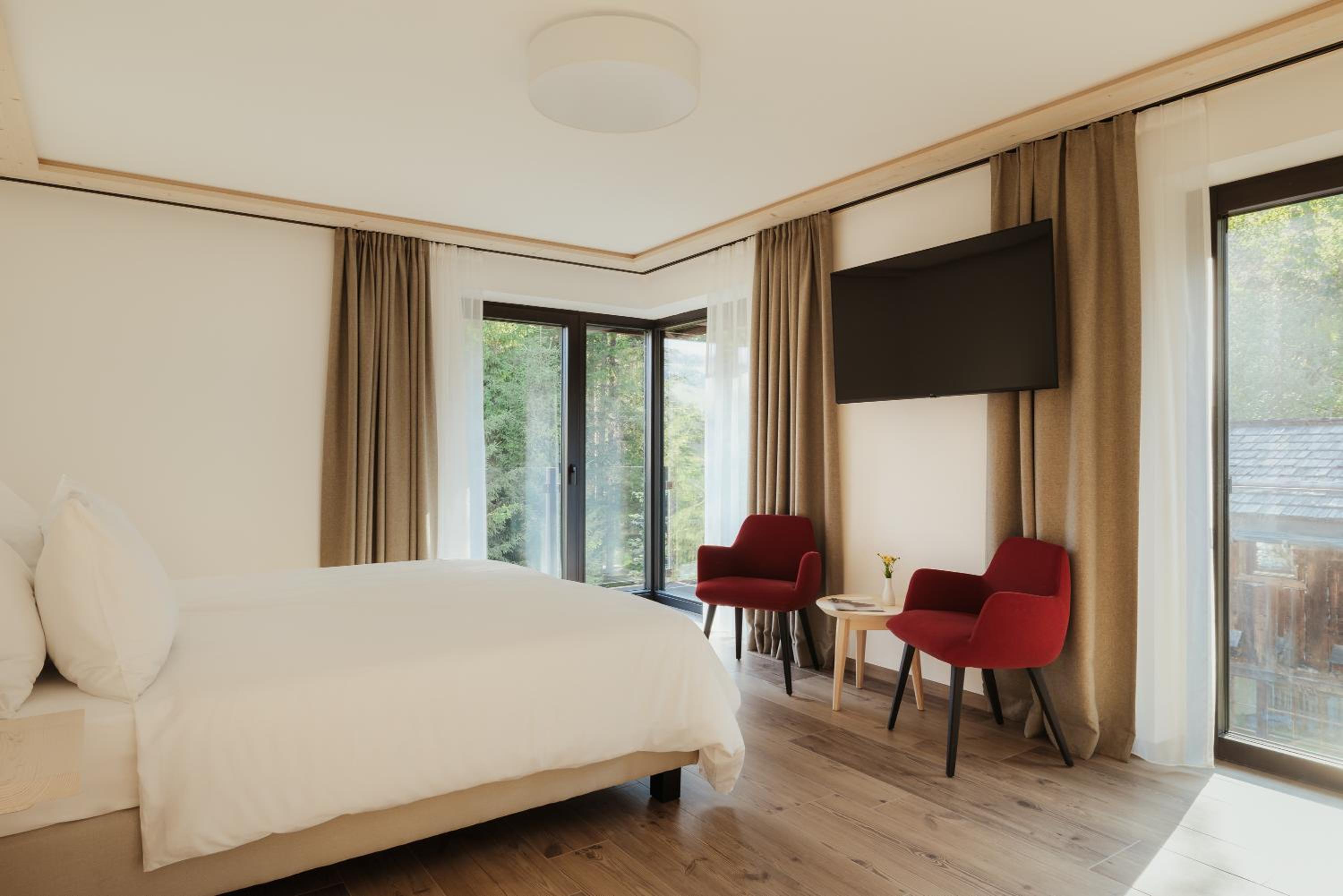 Superior Double or Twin Room photo 3