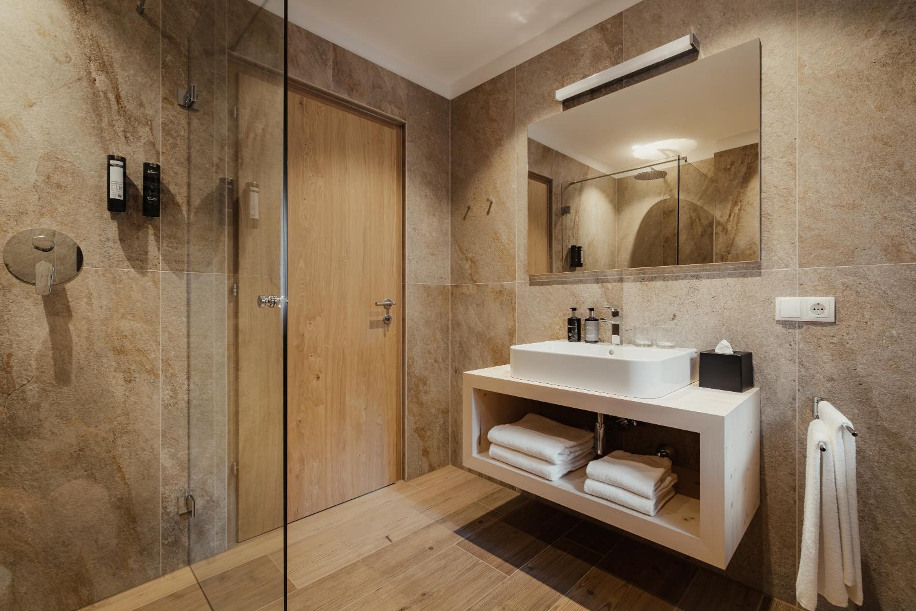 Superior Double or Twin Room photo 1
