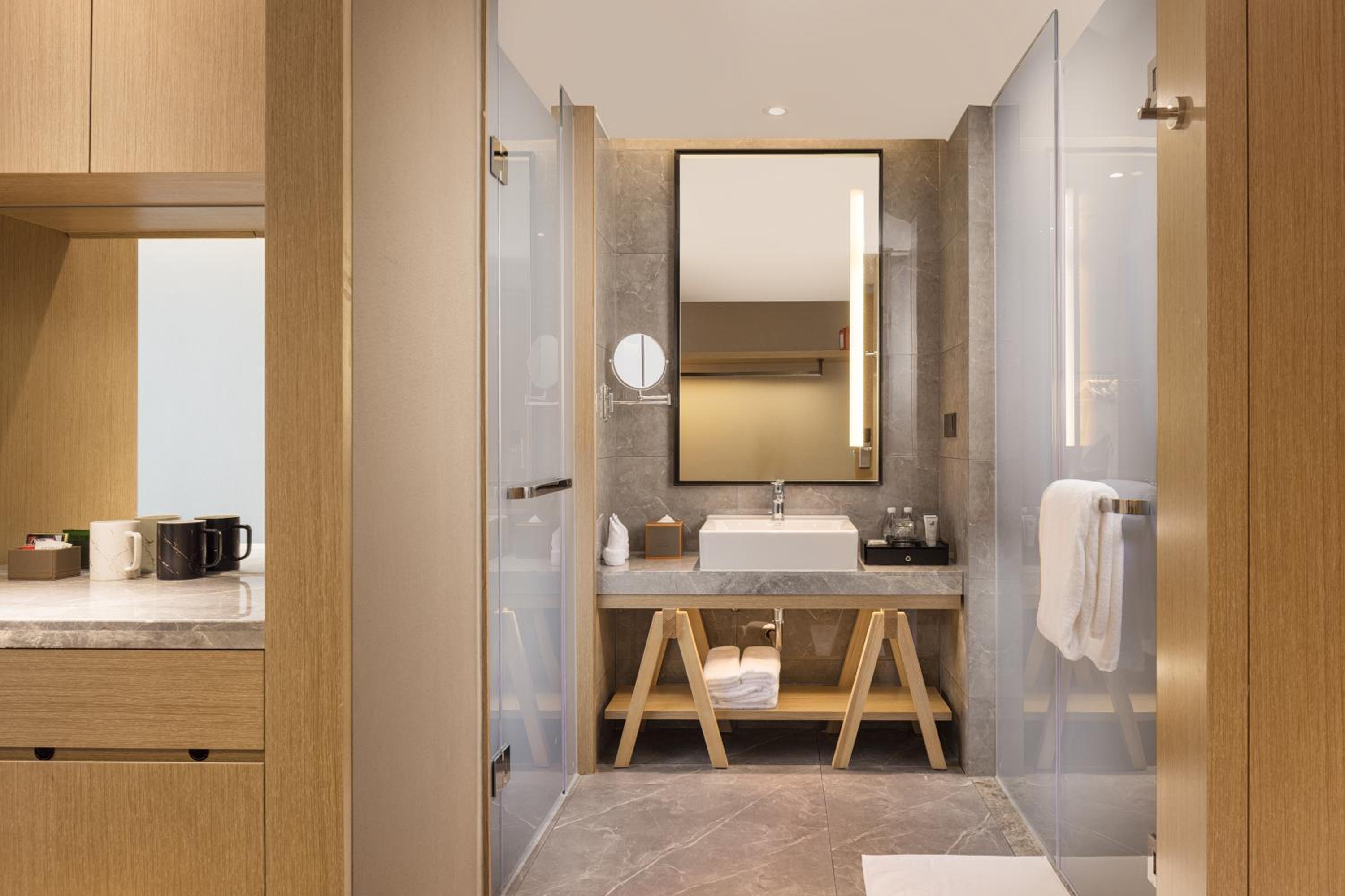 Superior Twin Room - Photo 1