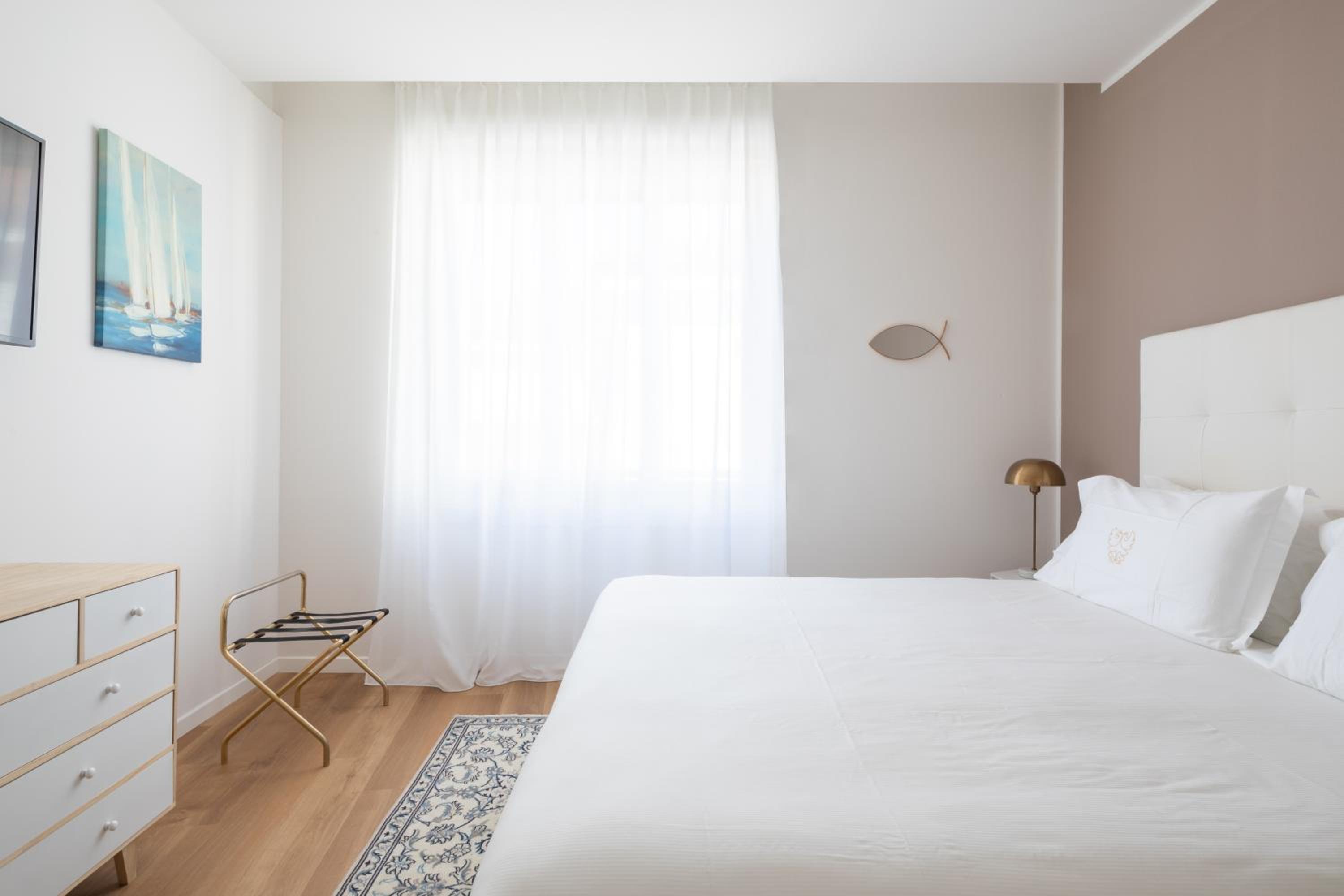 One-Bedroom Apartment - Annex photo 2