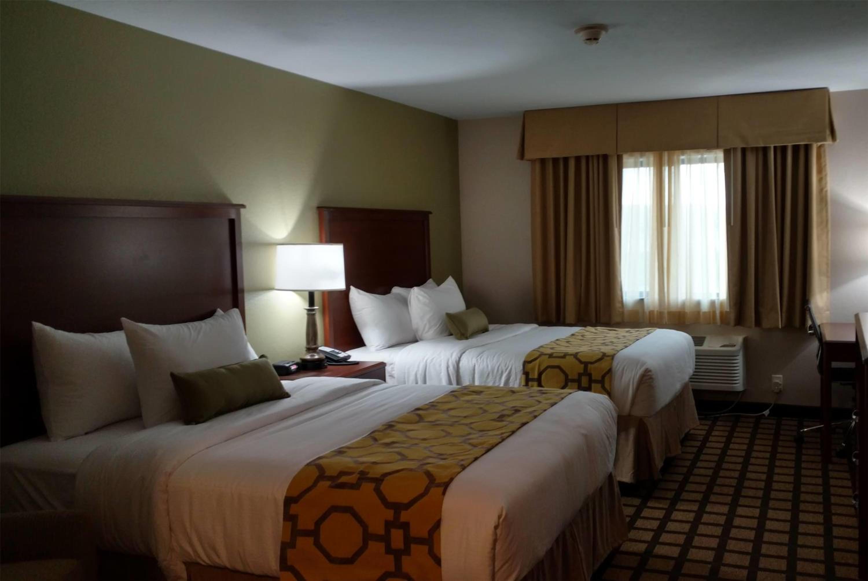 Queen Room with Two Queen Beds and Roll-In Shower - Mobility Accessible/Non-Smoking - Photo 1