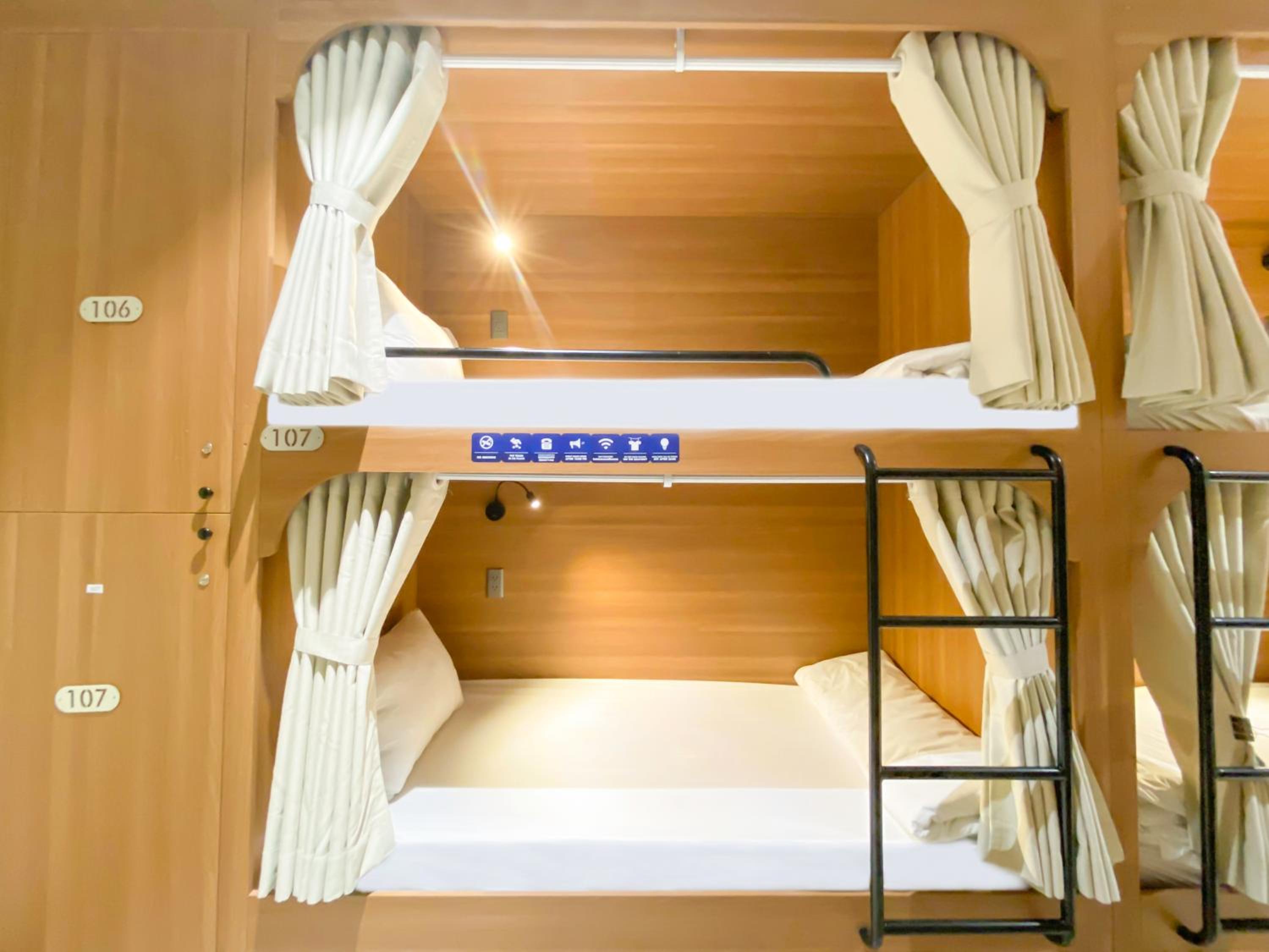 6-Bed Female Dormitory Room