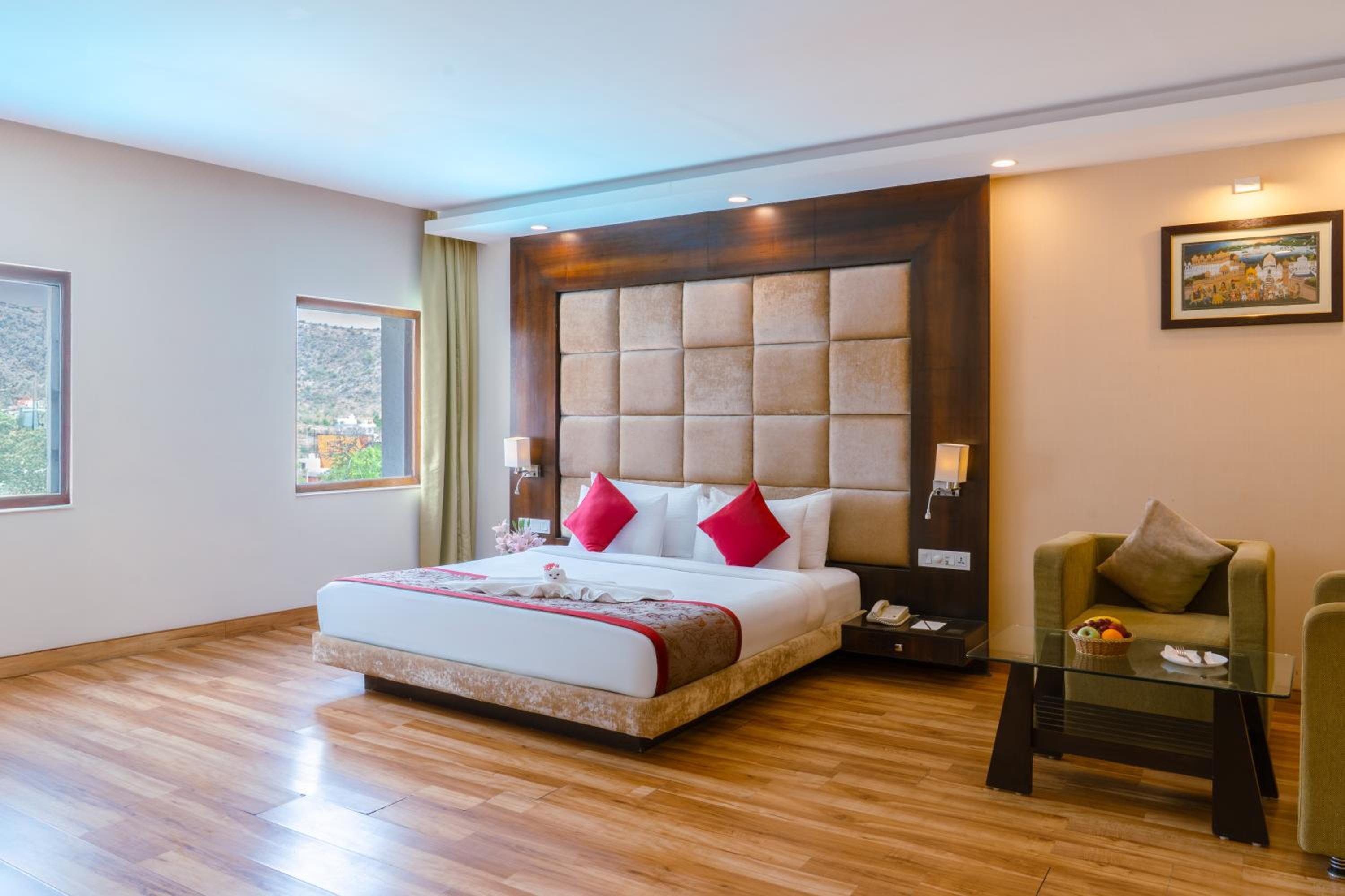 King Room with Mountain View photo 2