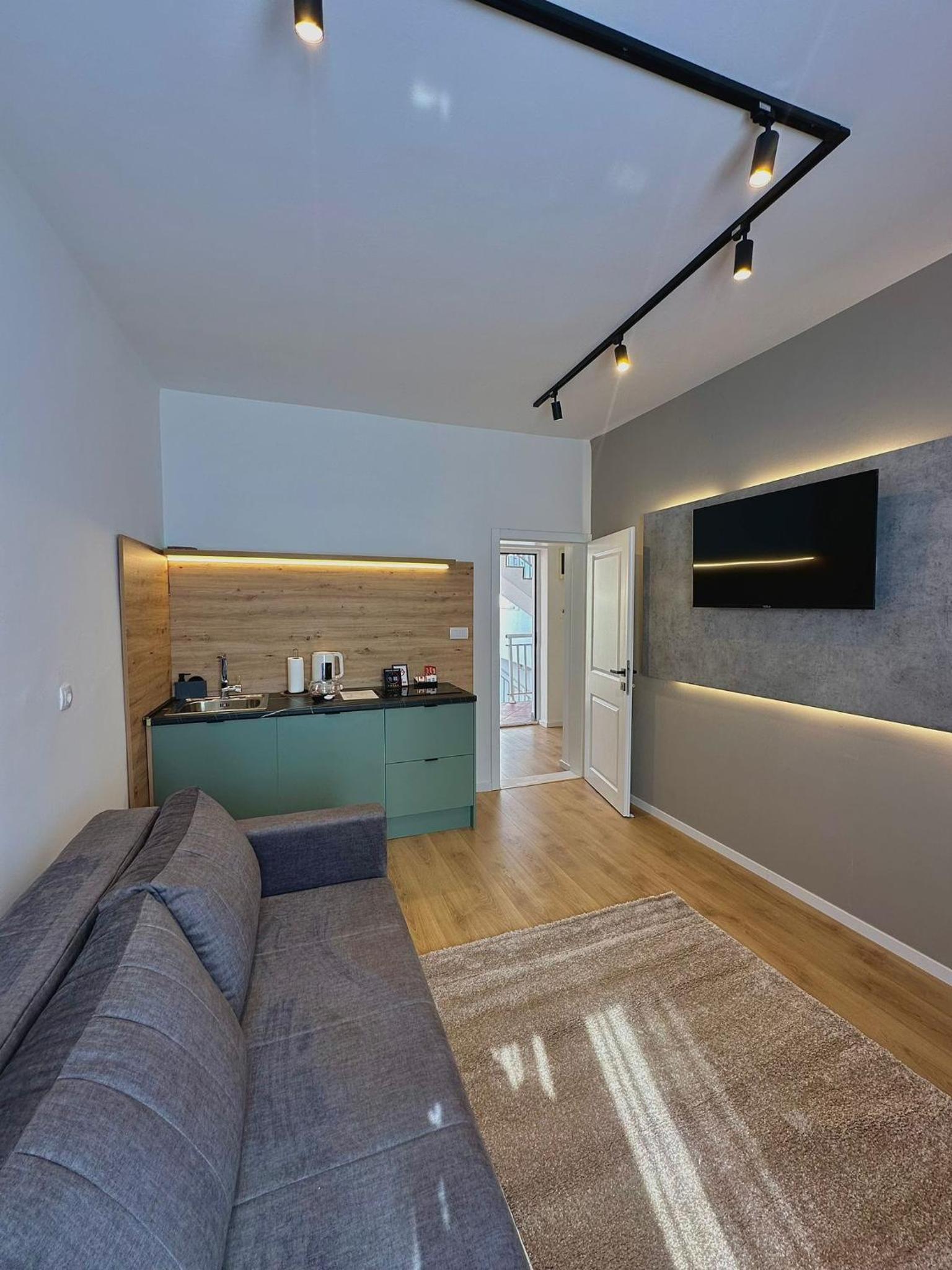 Superior Apartment