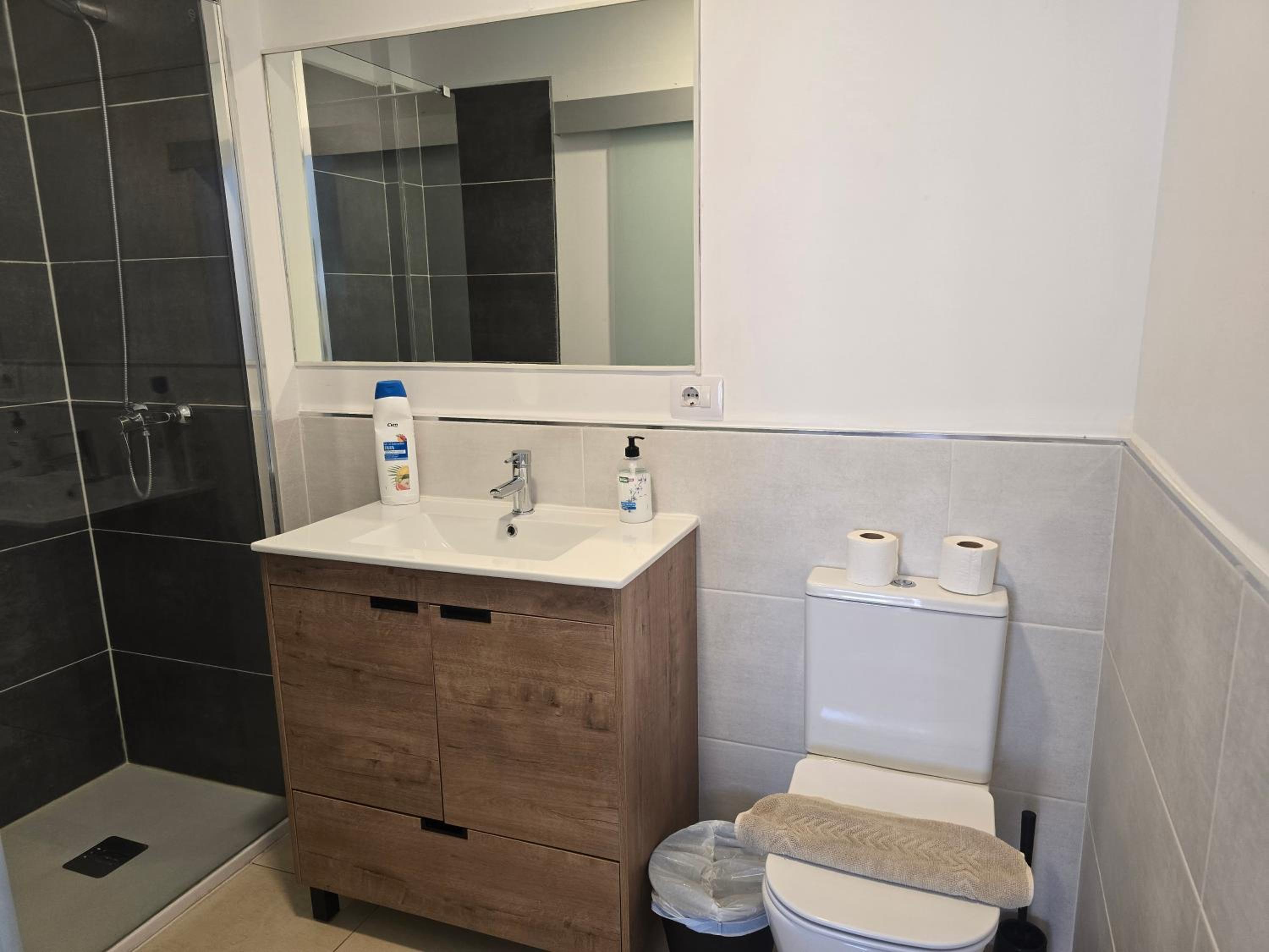 Twin Room with City View