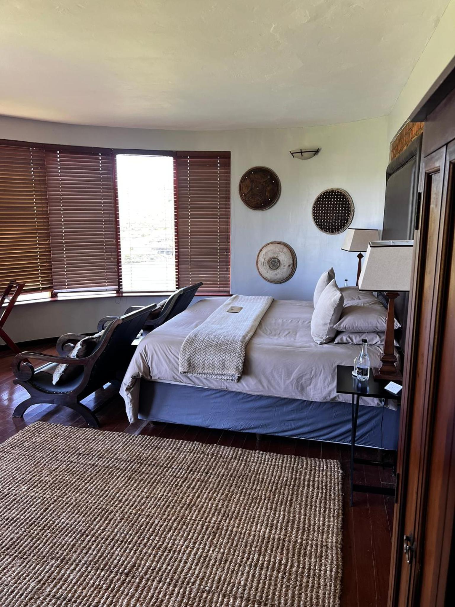Standard King Room photo 2