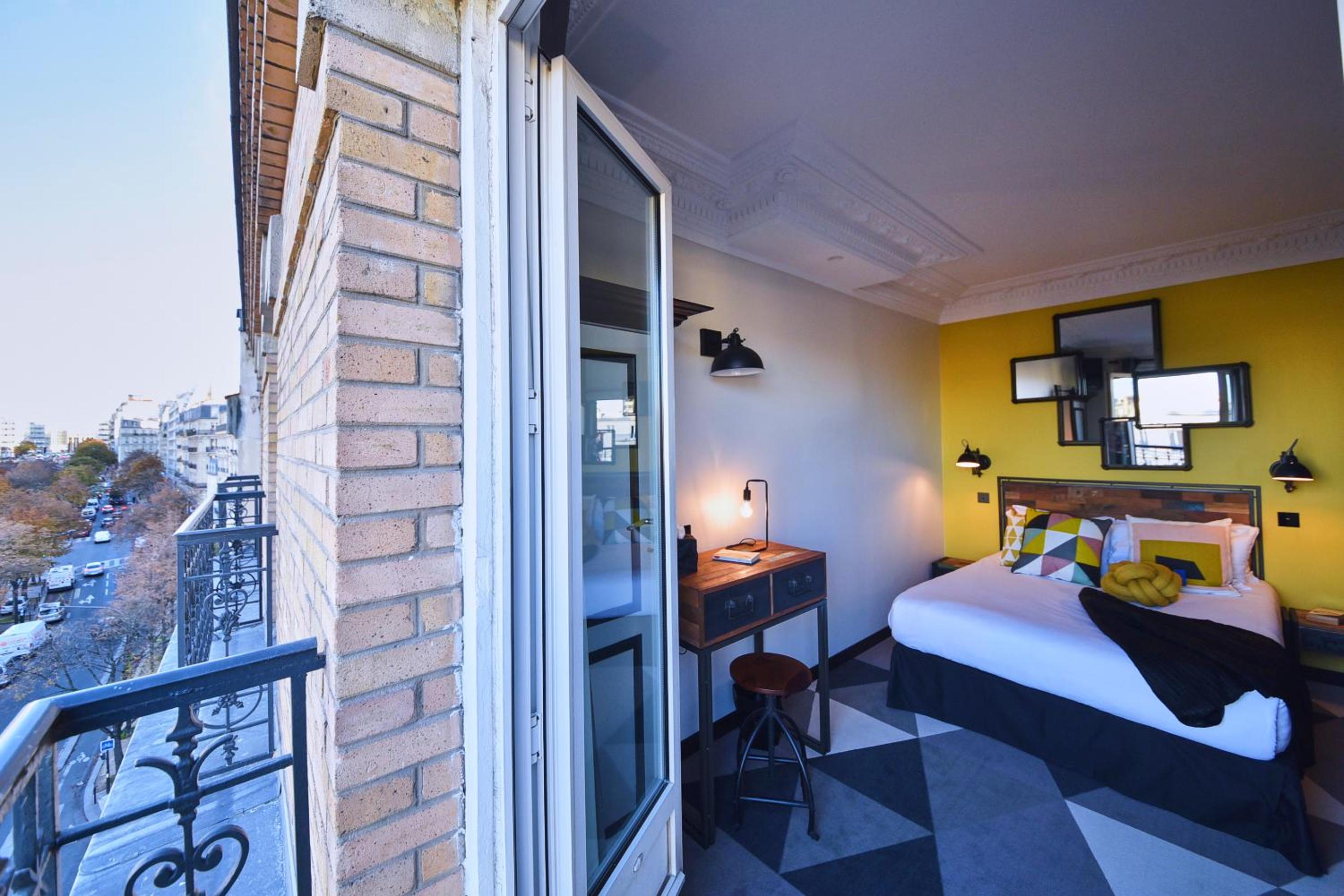 Classic Room with Balcony photo 3