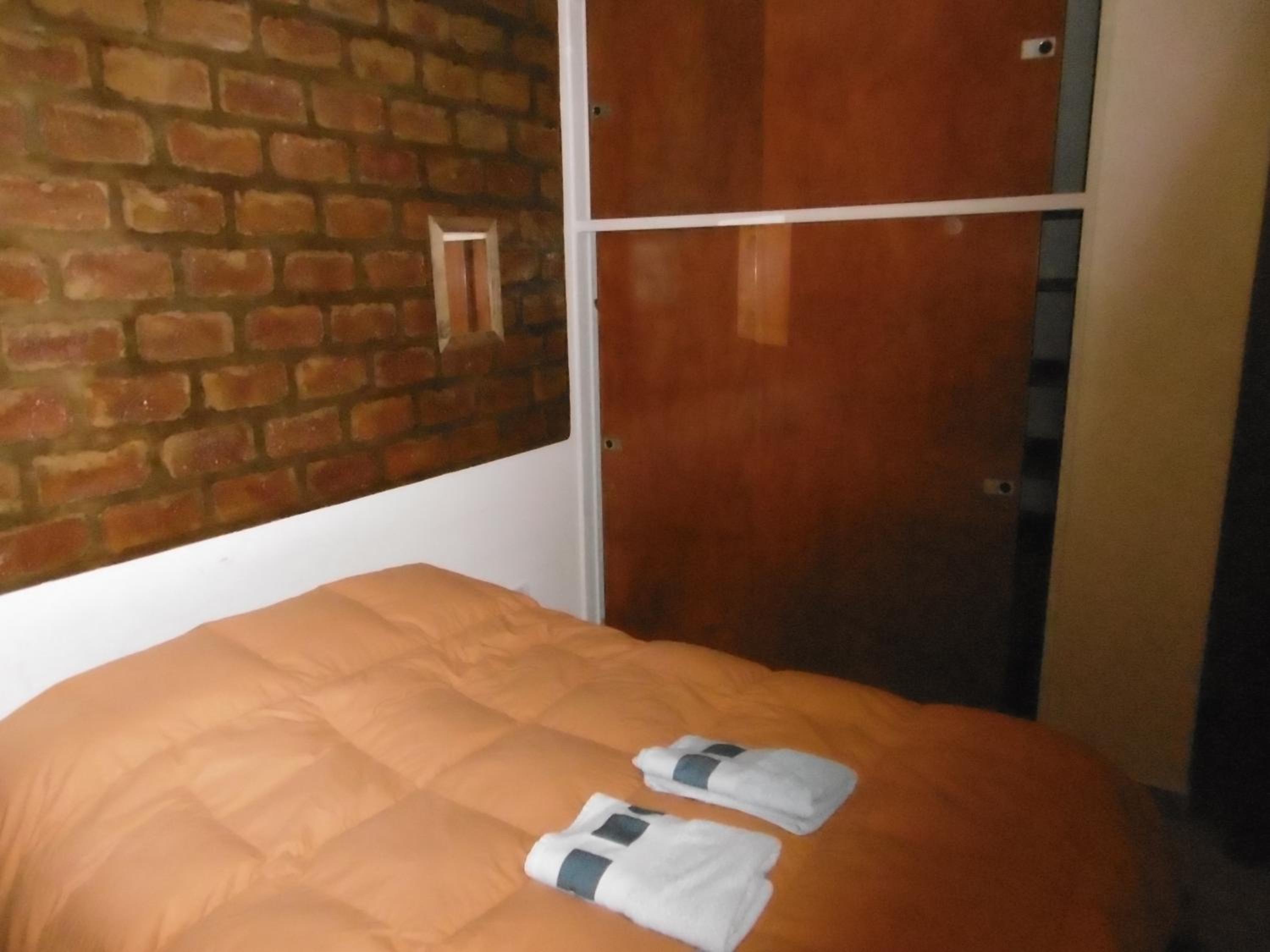 Double Room with Shared Bathroom photo 3