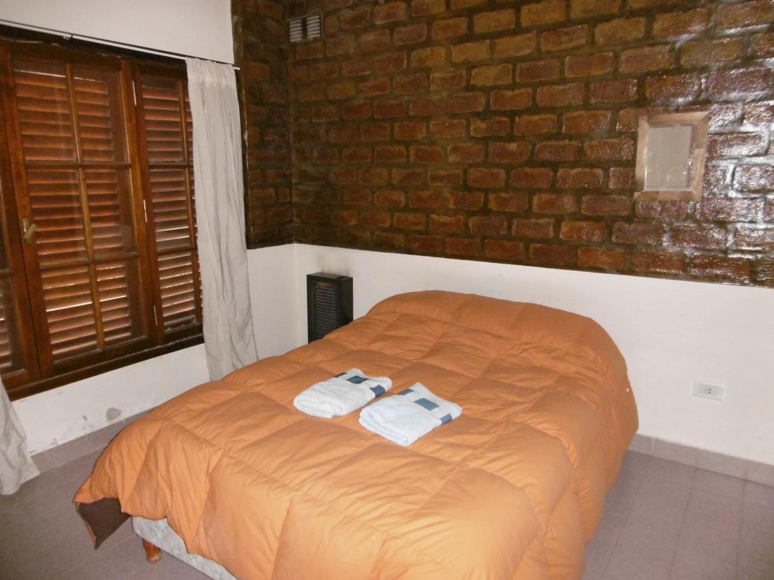 Double Room with Shared Bathroom photo 2