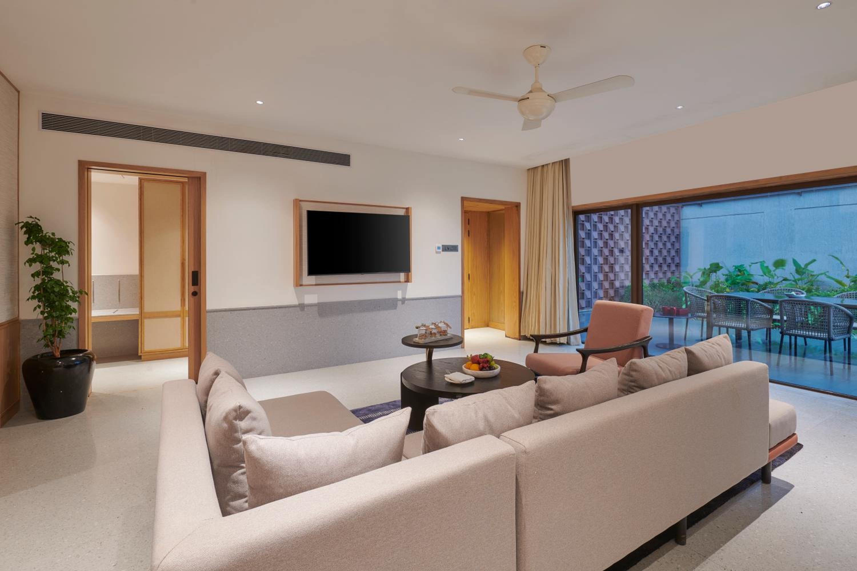 Dukes Suite - Photo 4