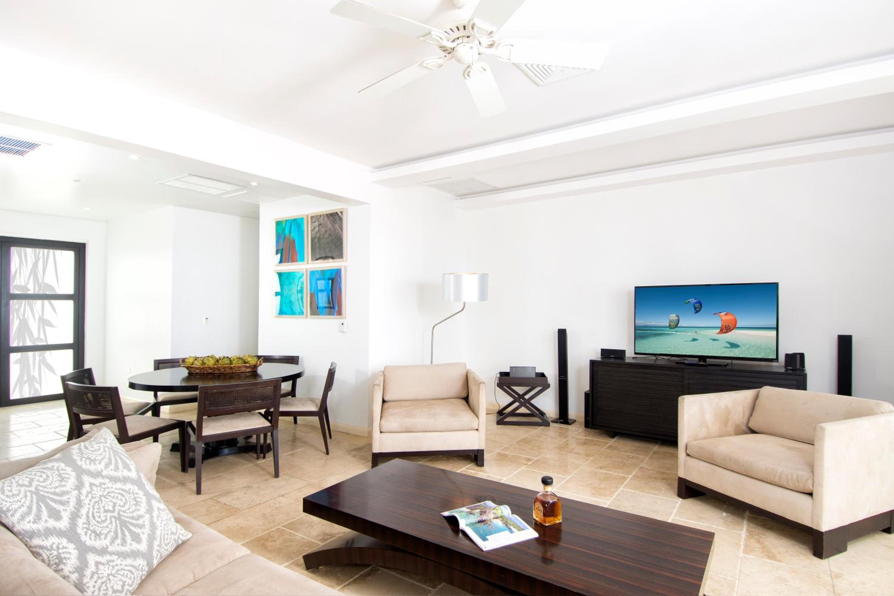 Three-Bedroom Beachfront Villa photo 1