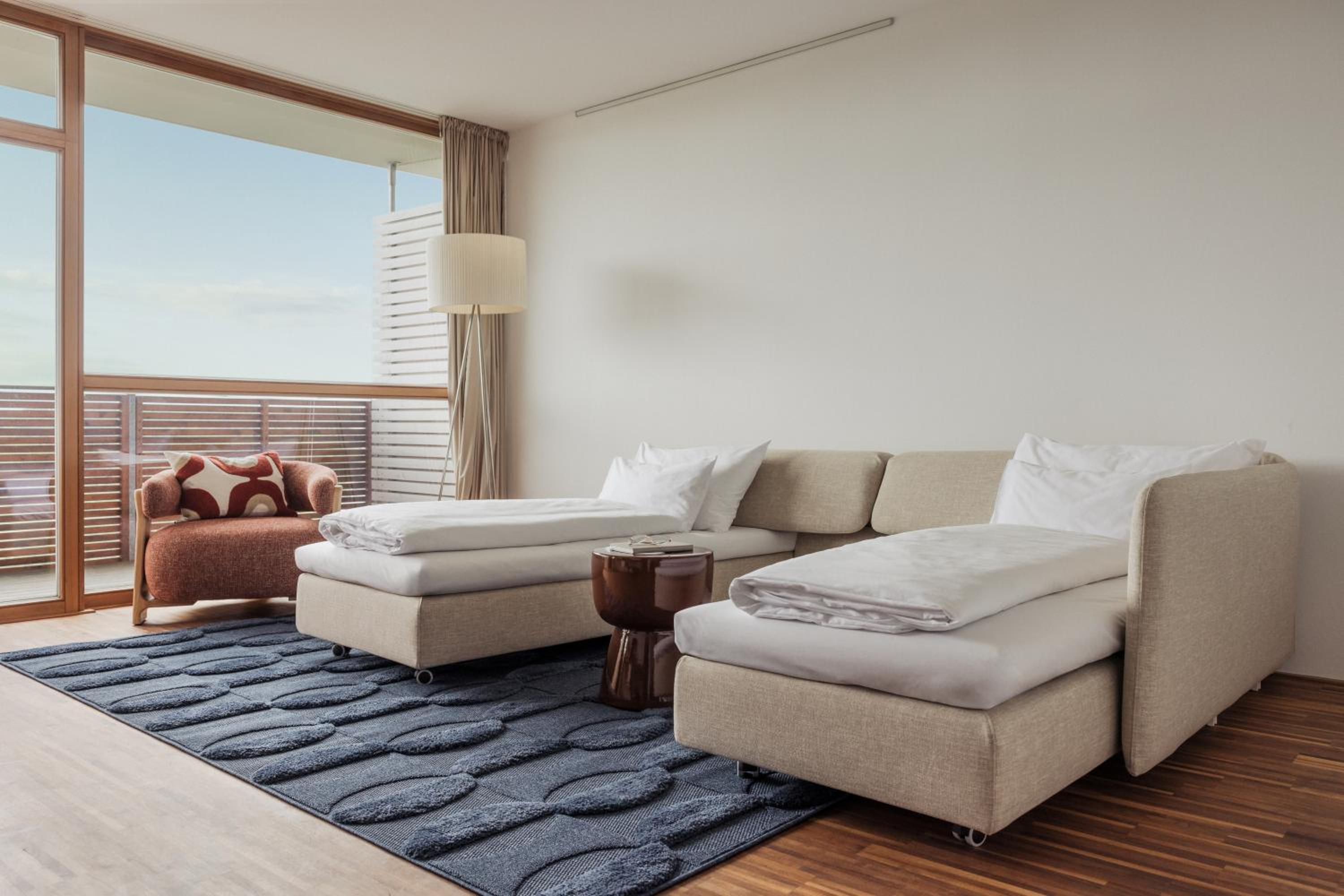 Suite with Terrace and Garden View