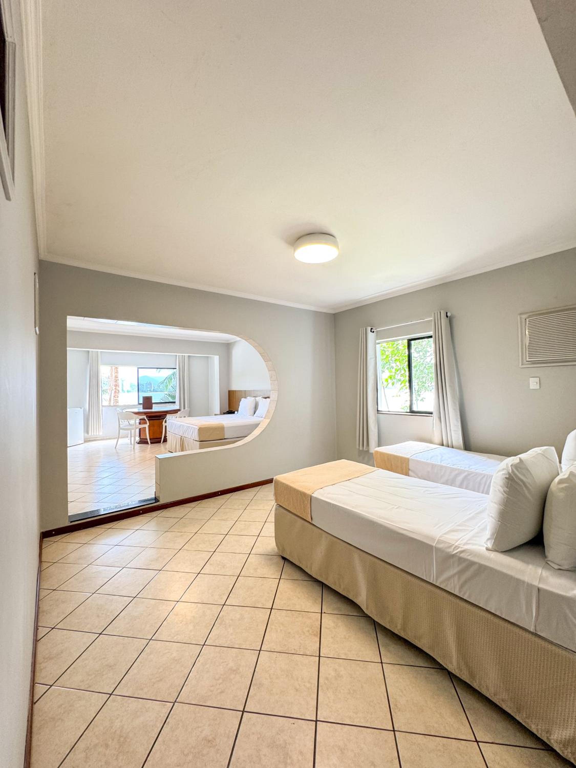 Family Room with Sea View