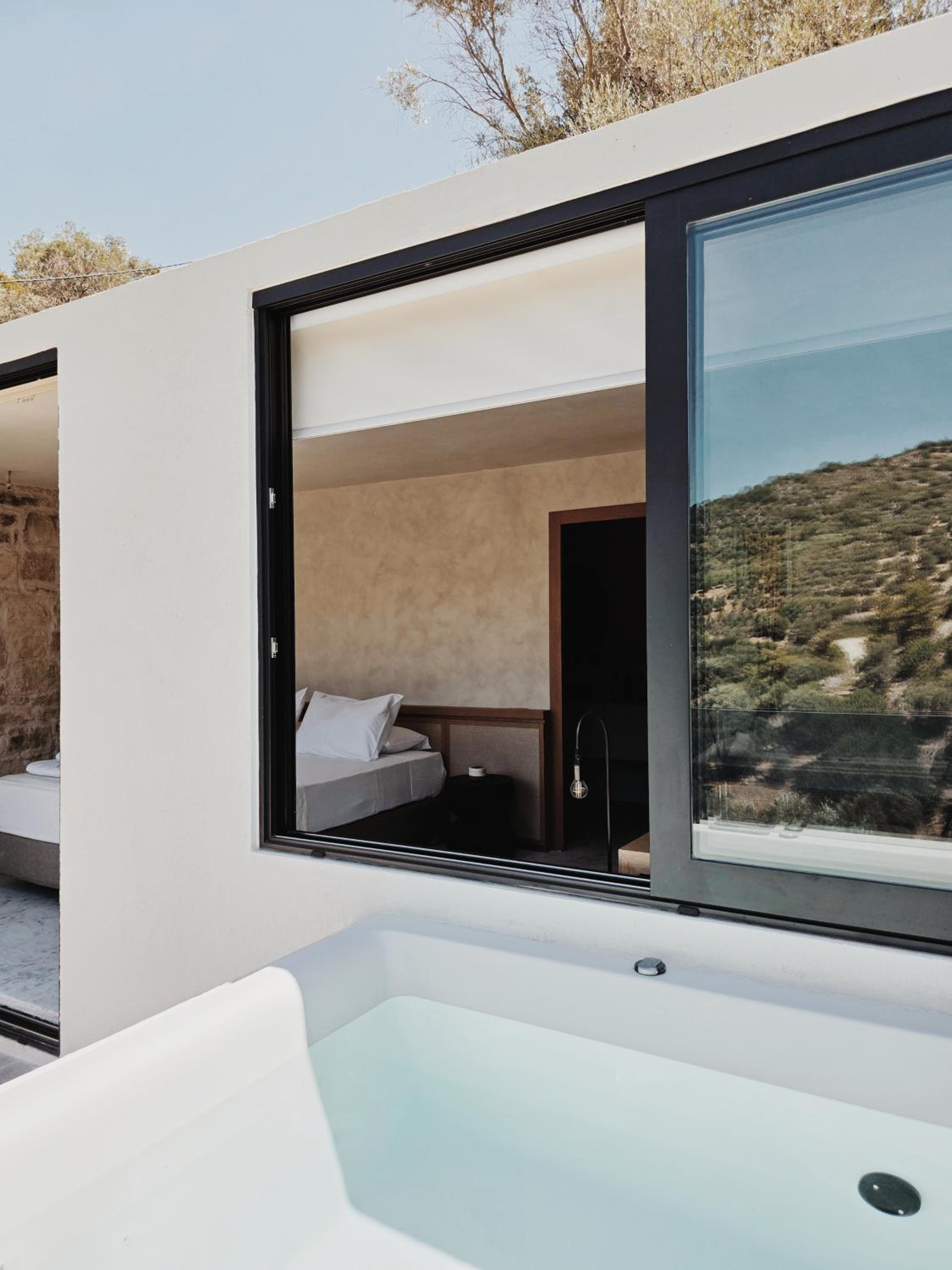 Suite with Hot Tub