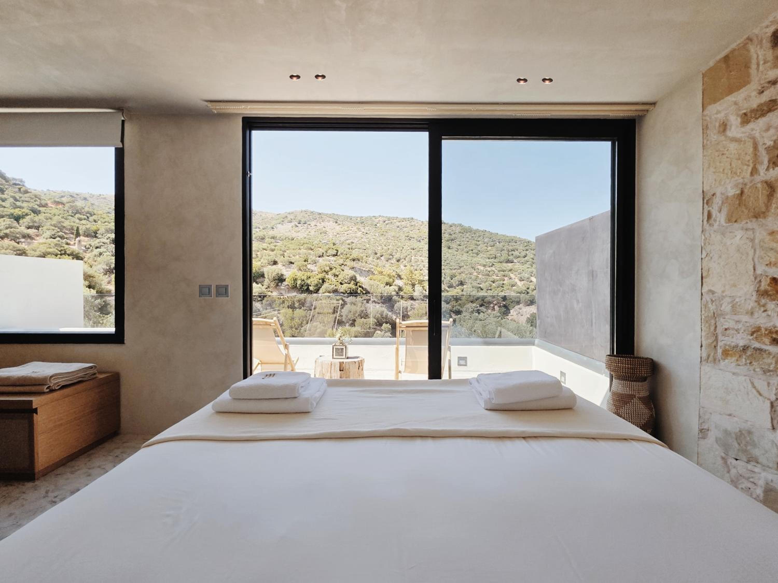 Suite with Hot Tub