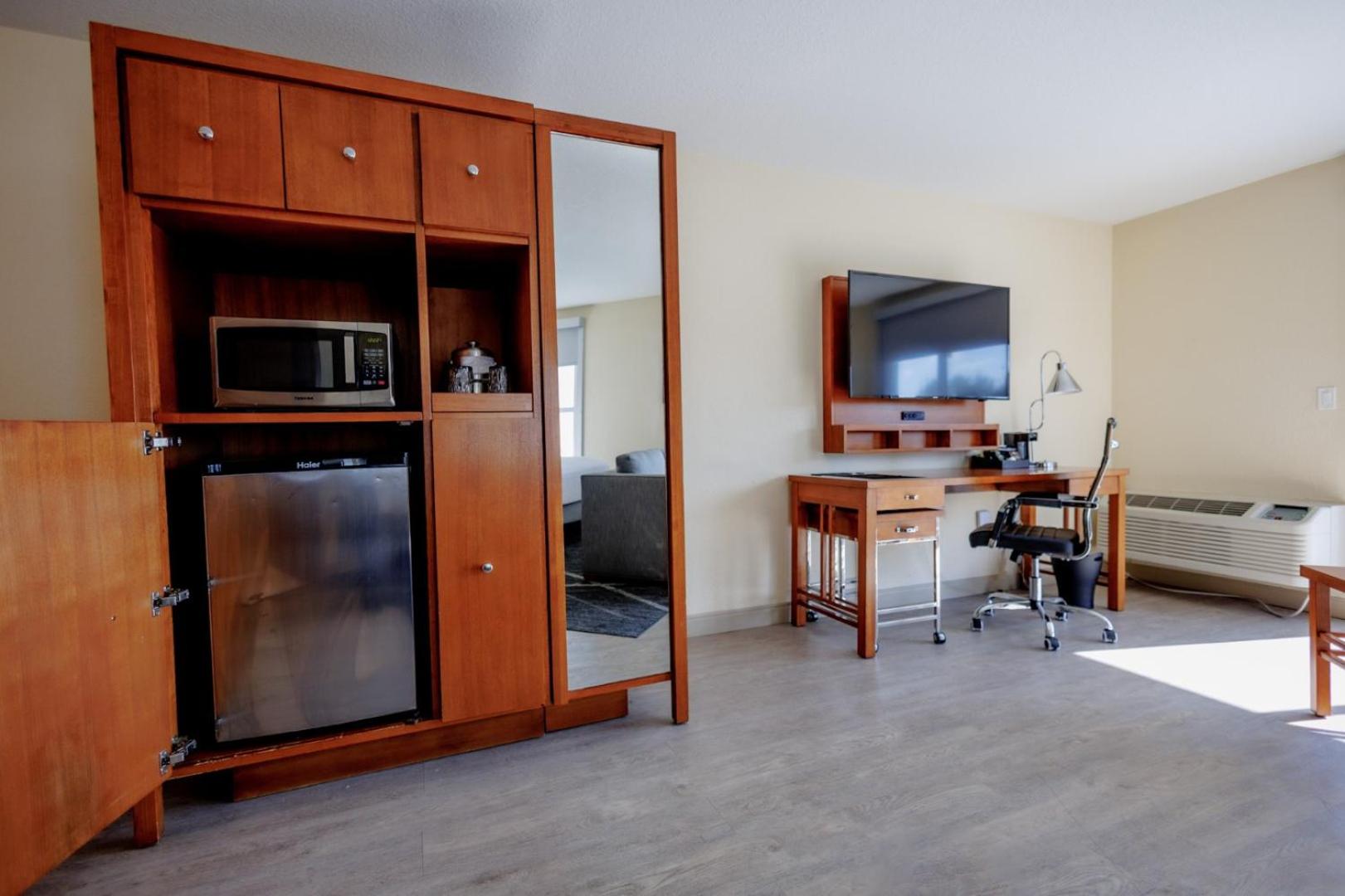 Junior Suite with Balcony photo 3