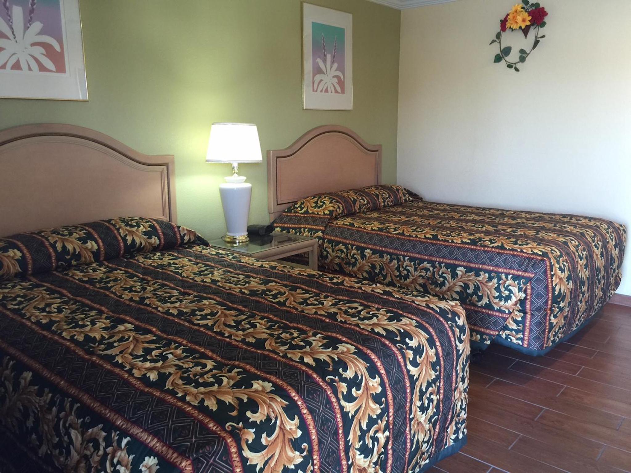 Deluxe Room 2 Double Beds photo 3
