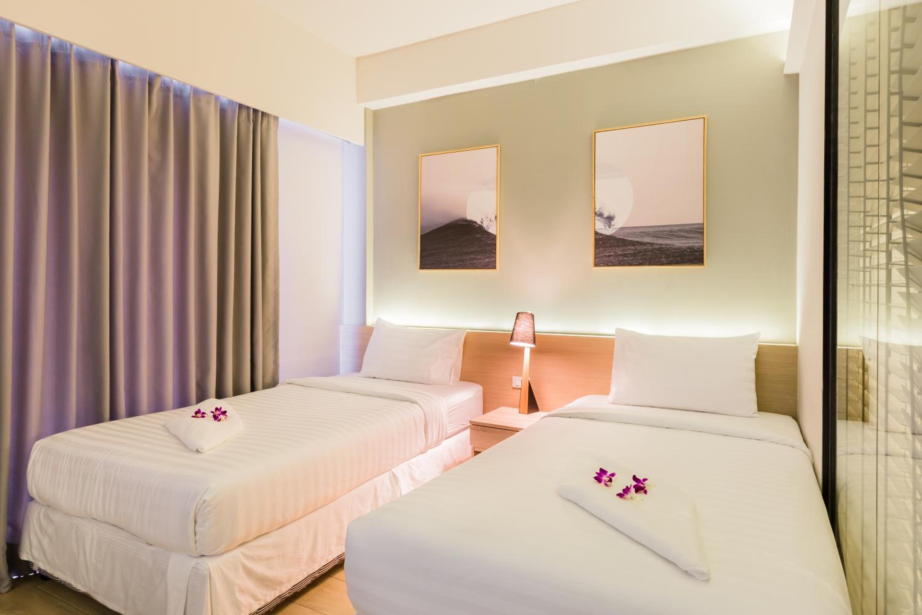 Deluxe Twin Room - Photo 8