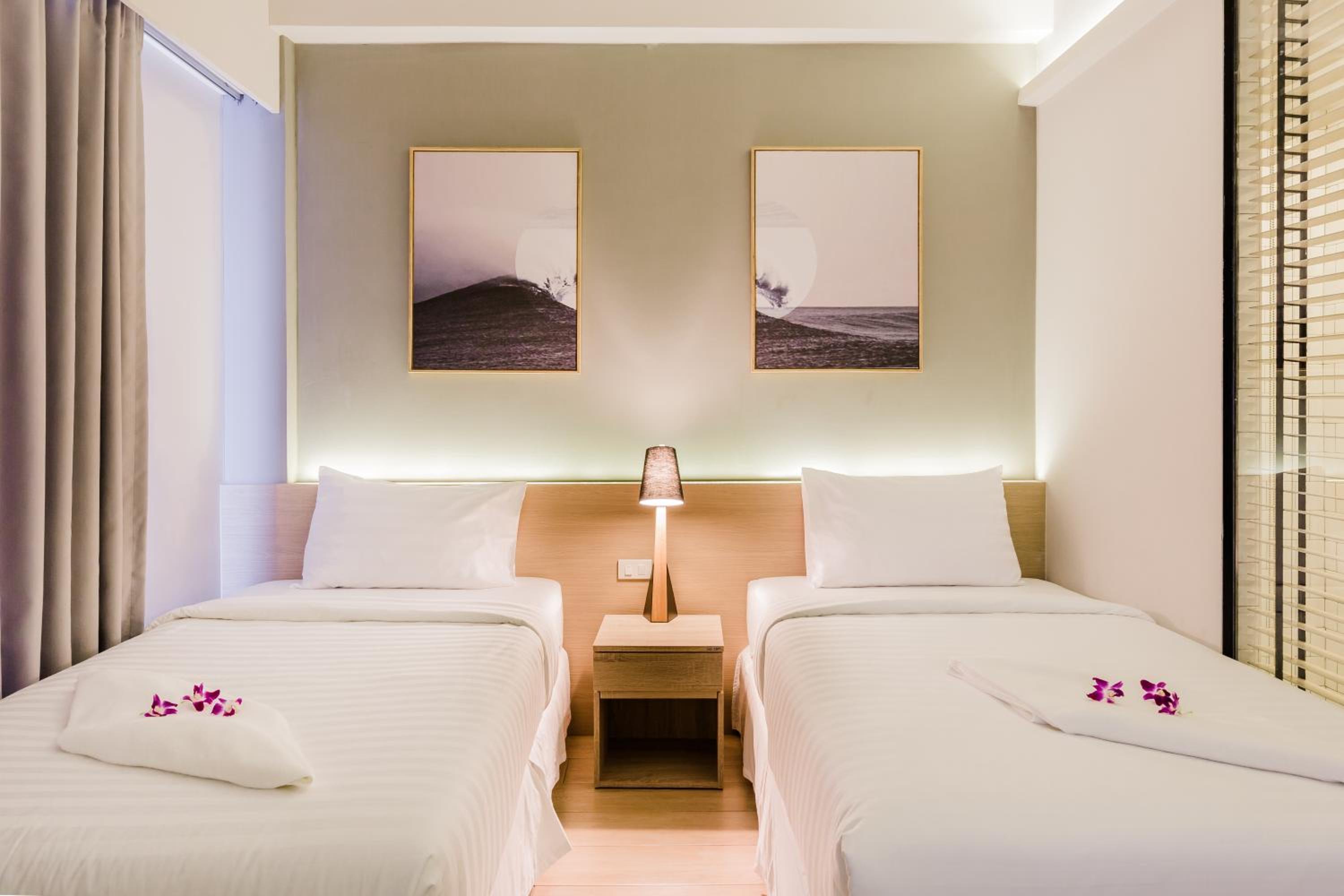 Deluxe Twin Room - Photo 1