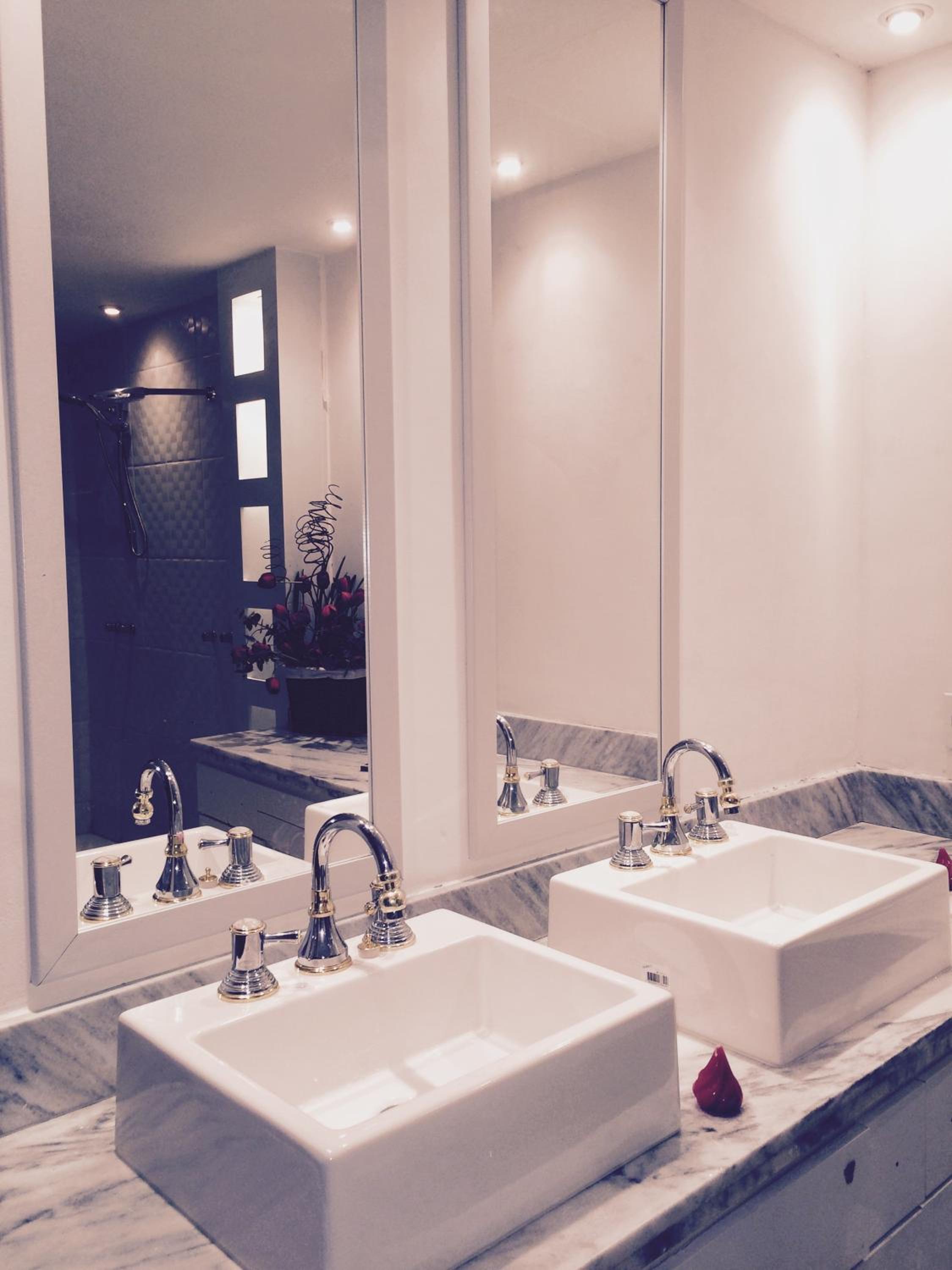 Deluxe Room - Photo 3