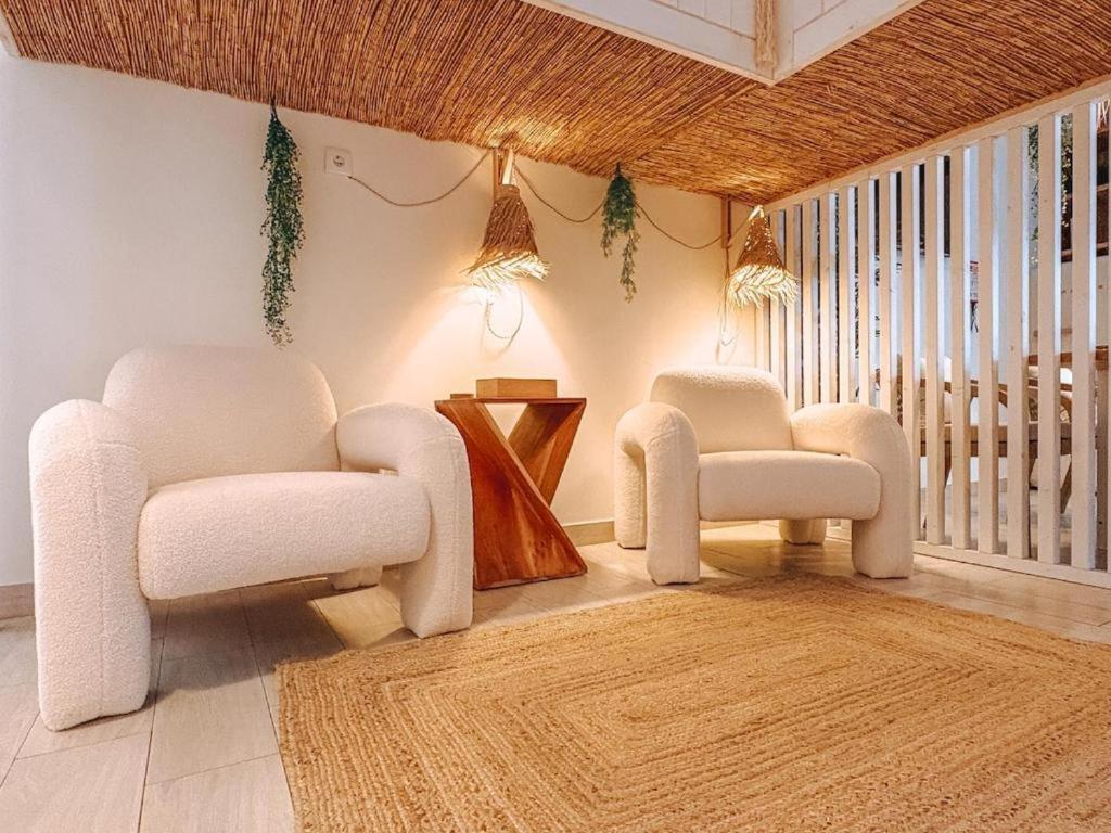 Studio Apartment photo 3