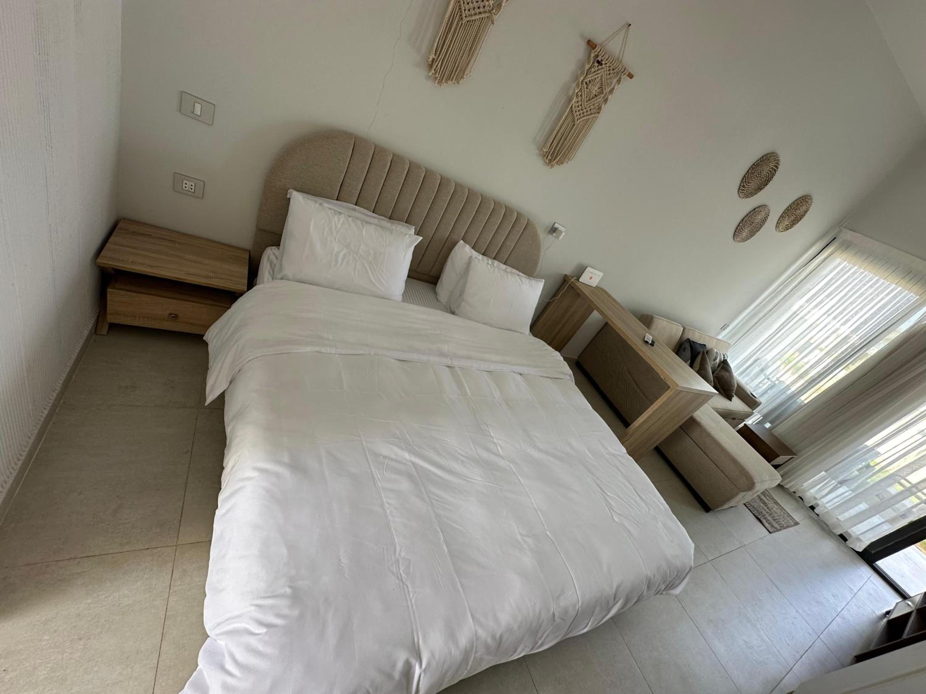 One-Bedroom House photo 1
