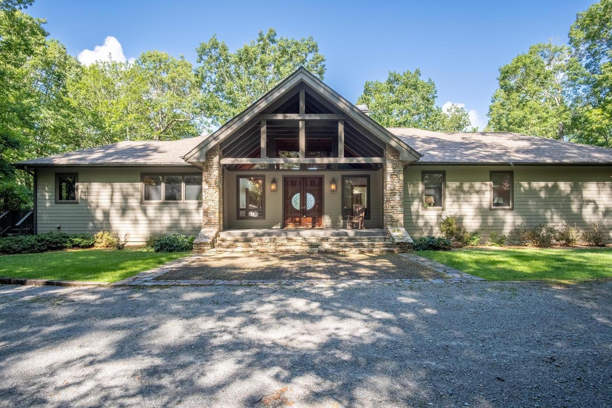 Four-Bedroom Holiday Home photo 1